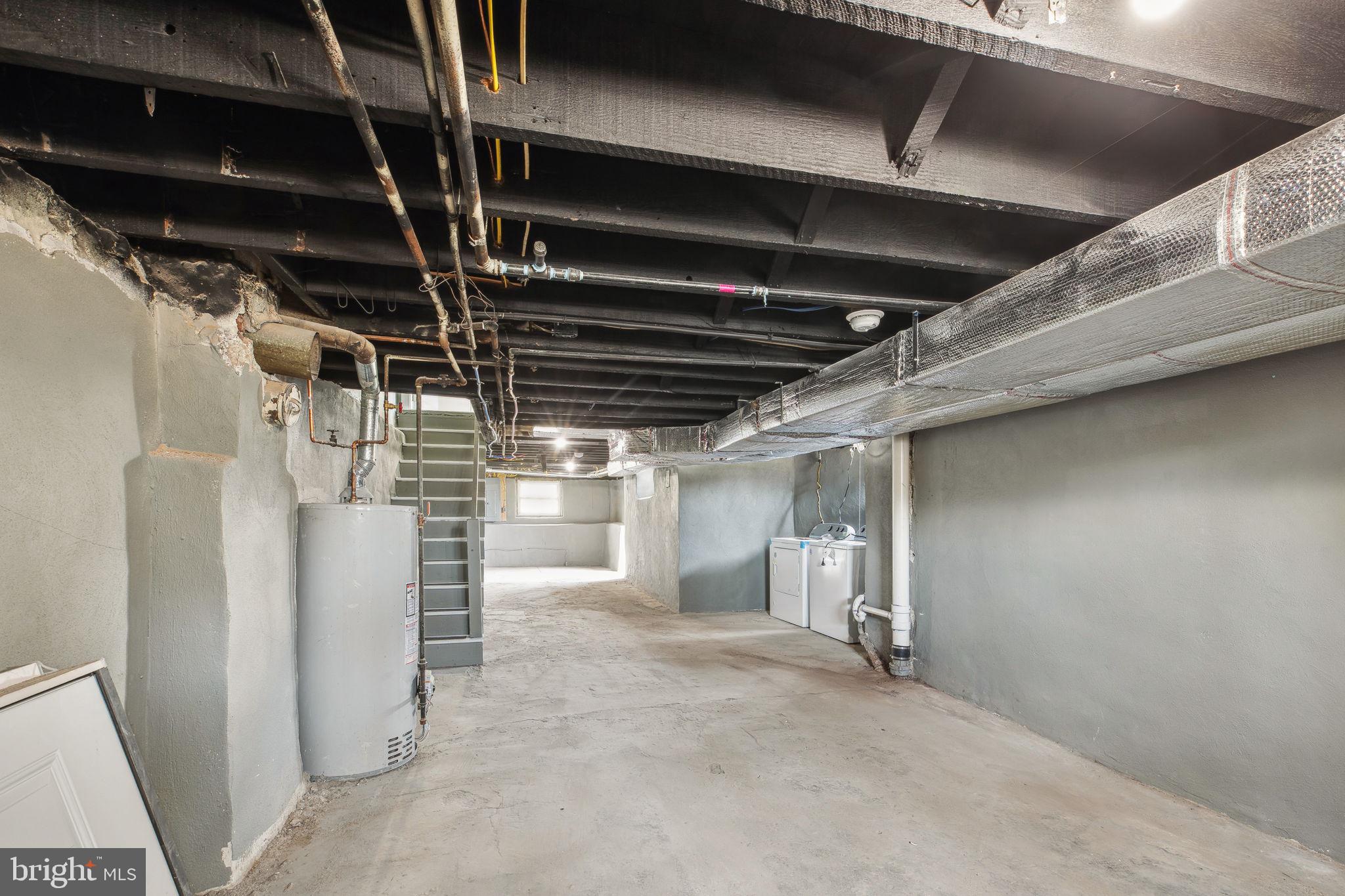 LANDSDOWNE STATION - Residential