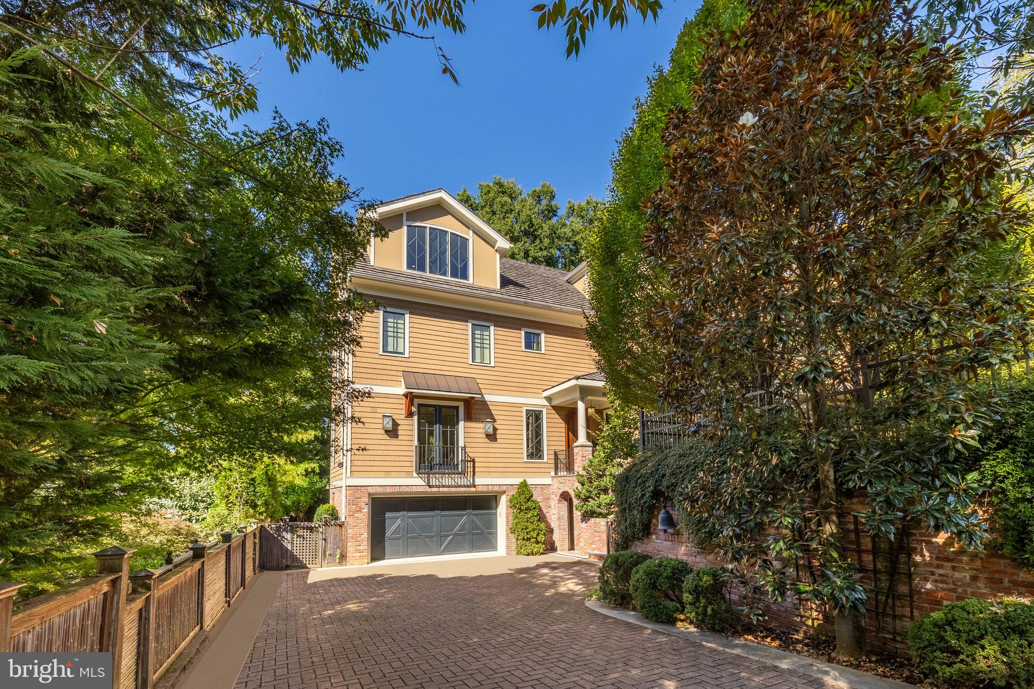 BERKLEY - Residential