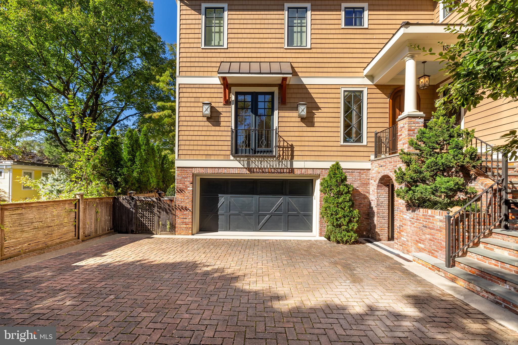 BERKLEY - Residential