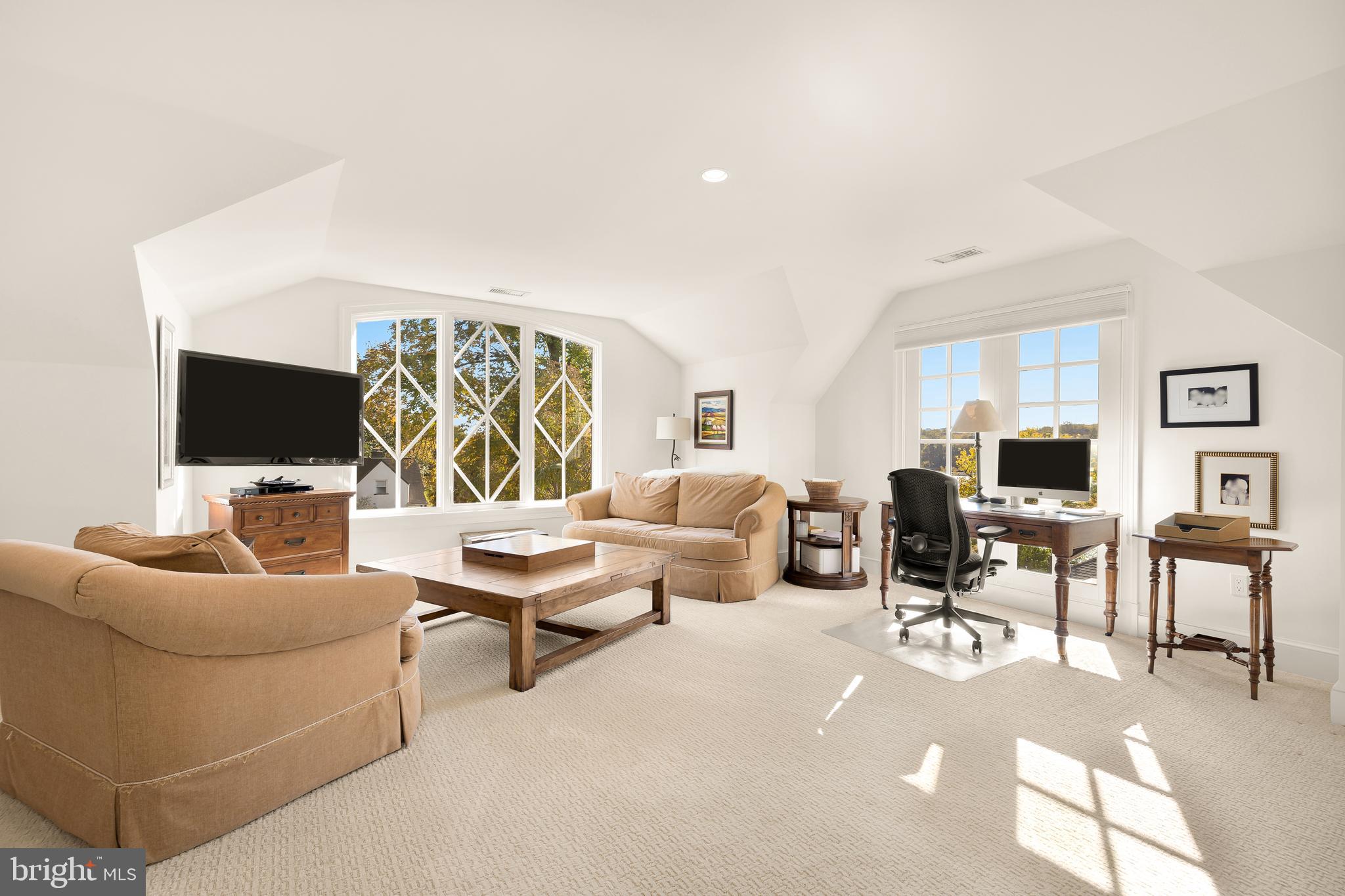 BERKLEY - Residential