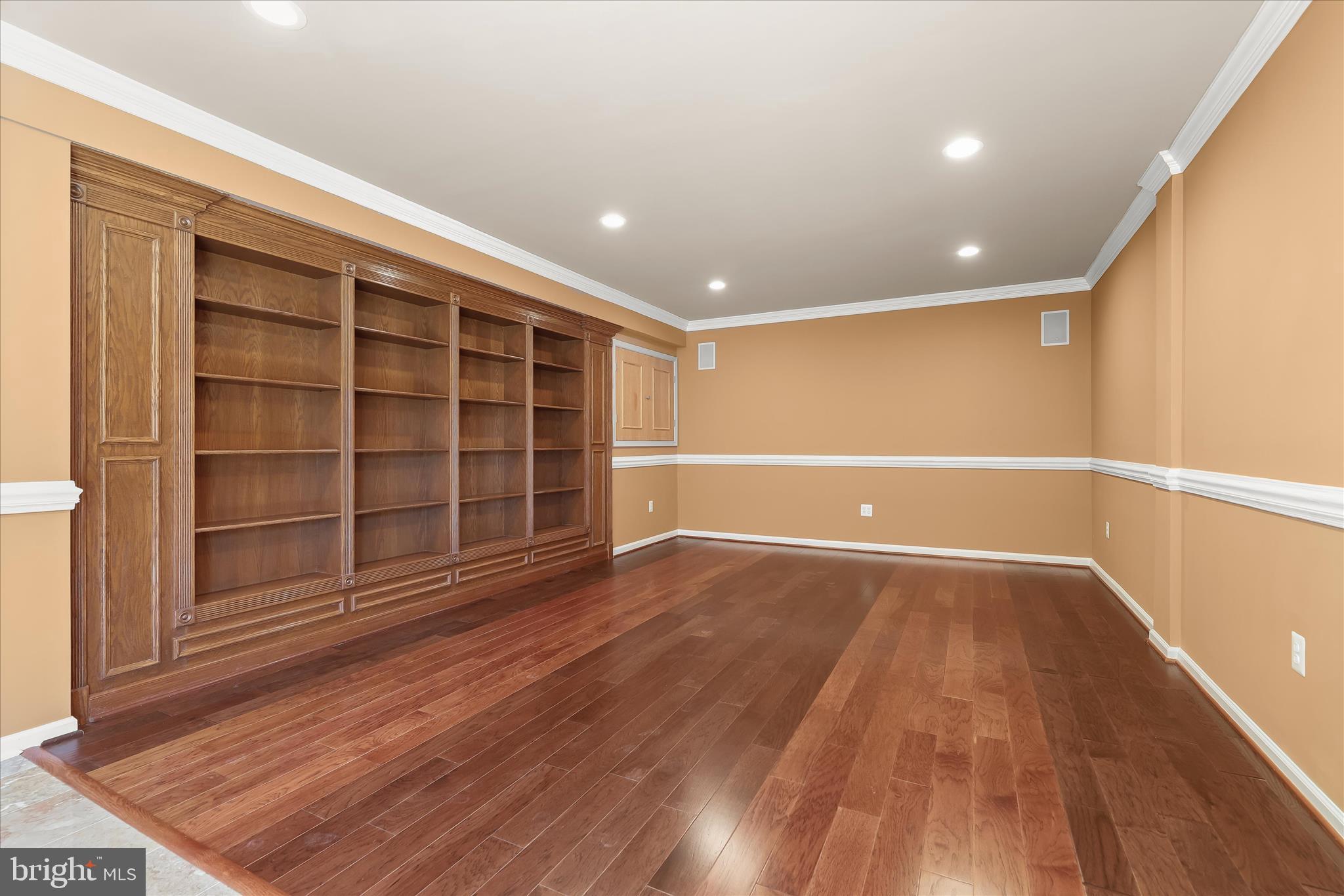 CLARKSVILLE HUNT - Residential