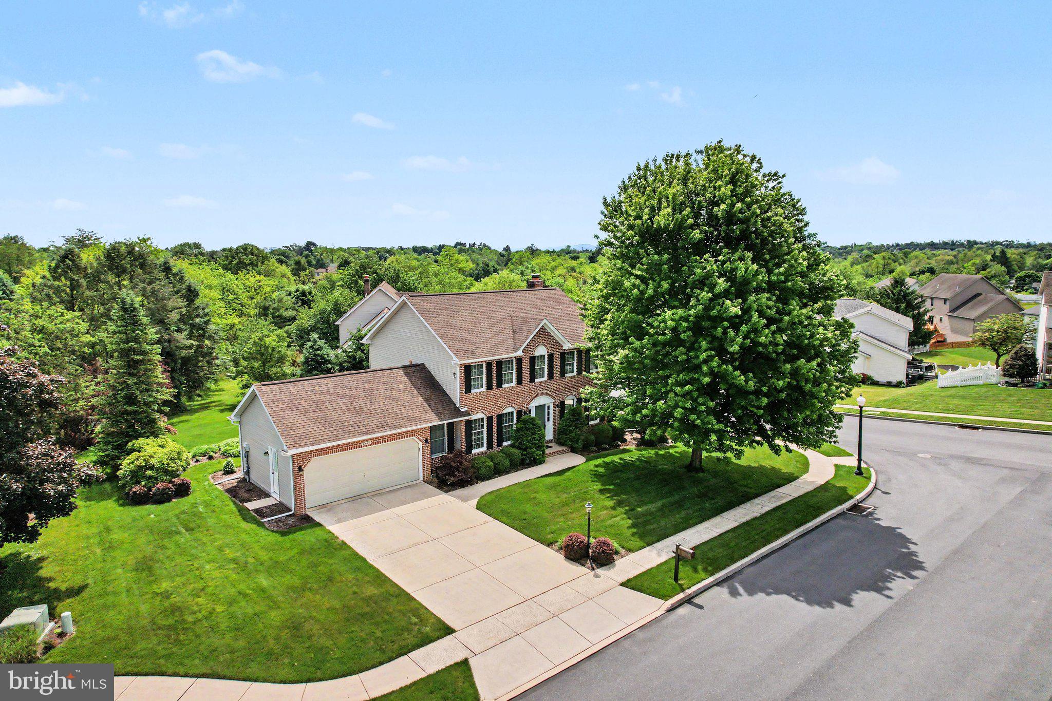 WESTBURY - Residential