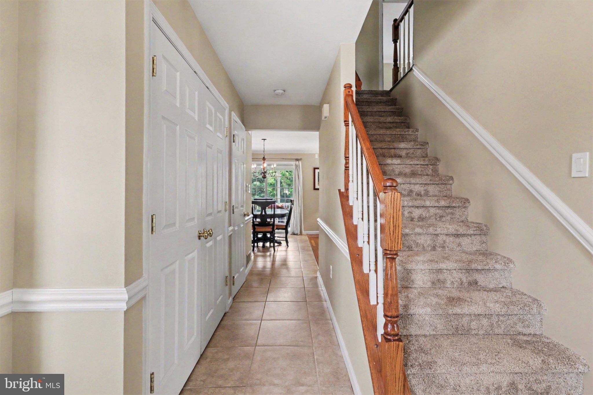 WESTBURY - Residential