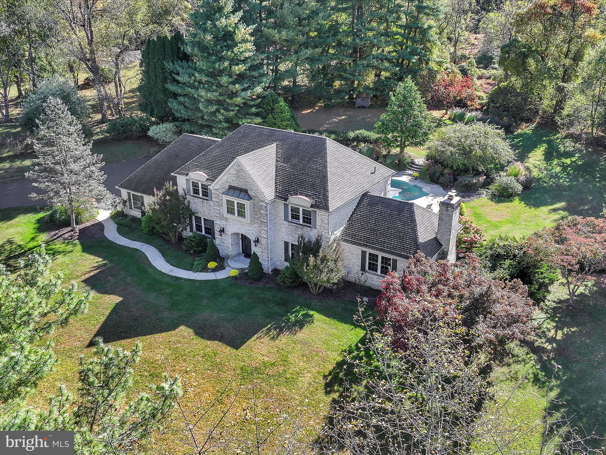 OKEHOCKING HILLS - Residential