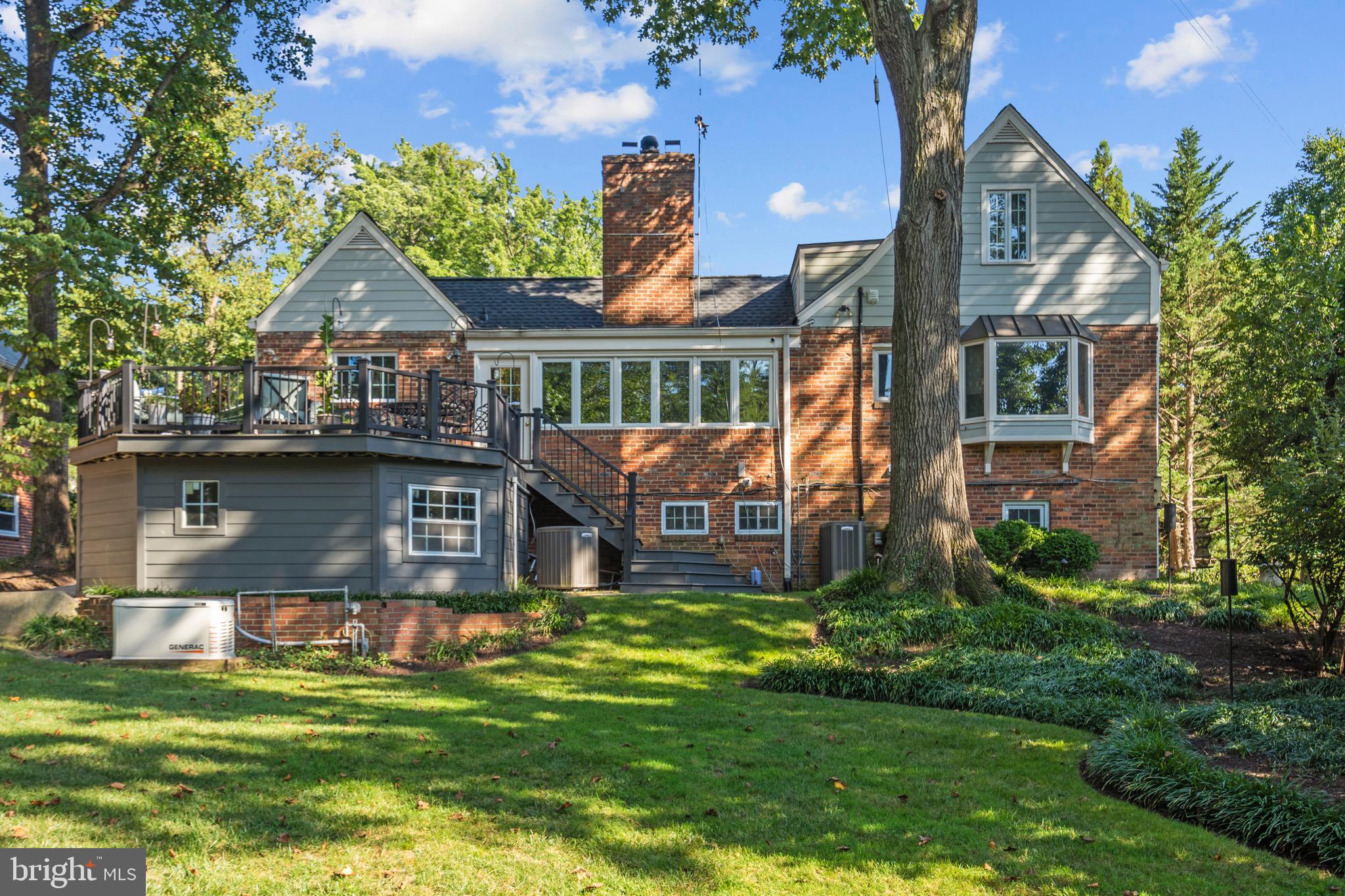 SHIRLEY WOODS - Residential