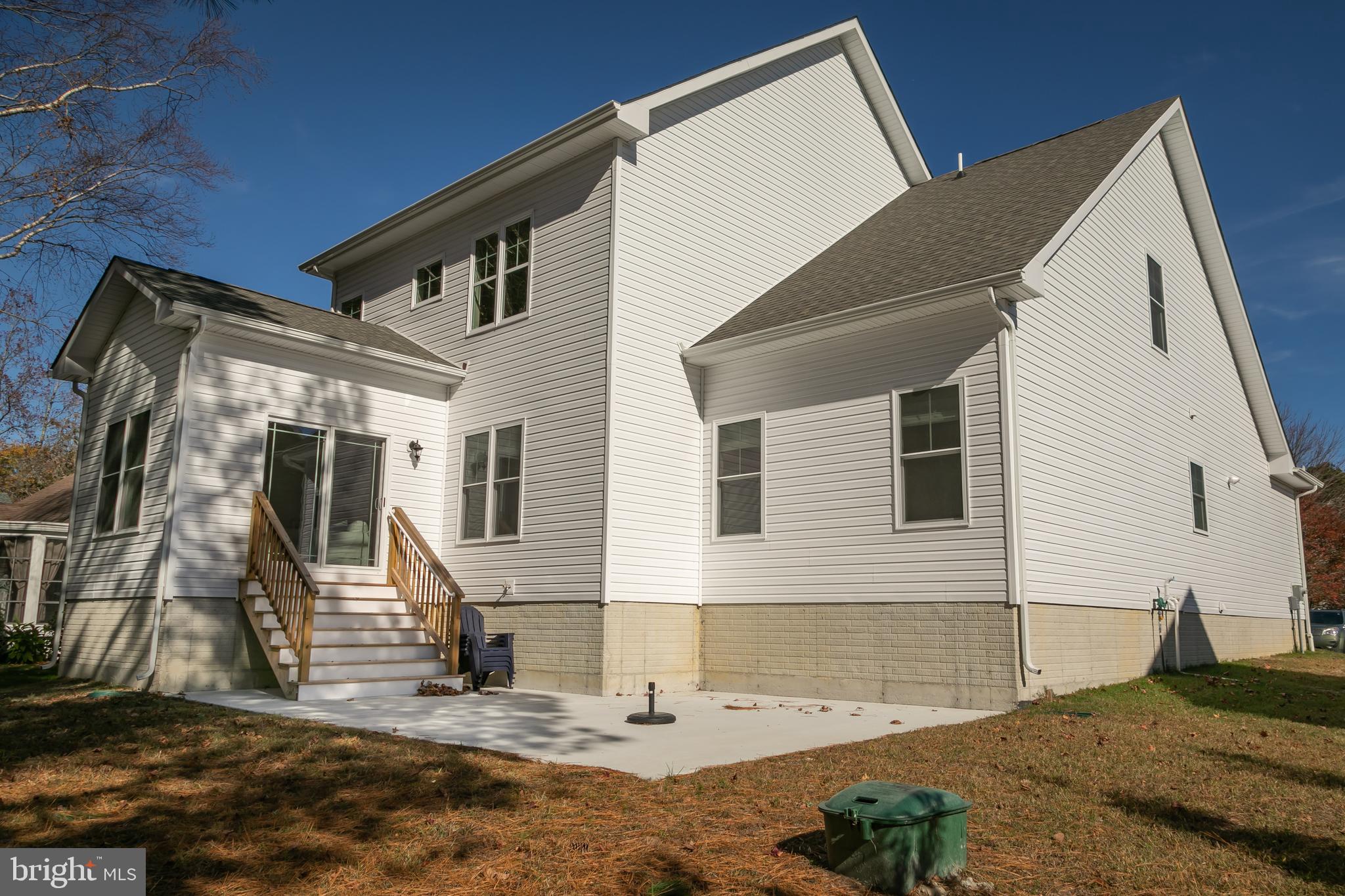 SALT POND - Residential