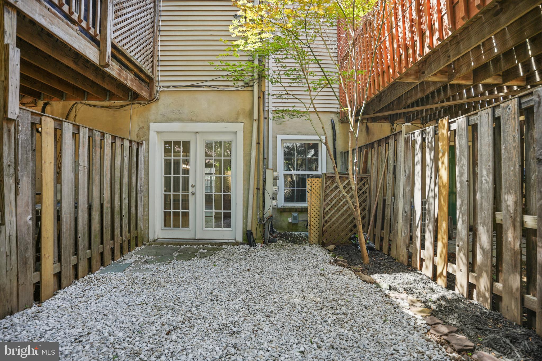 GREENCASTLE MANOR - Residential