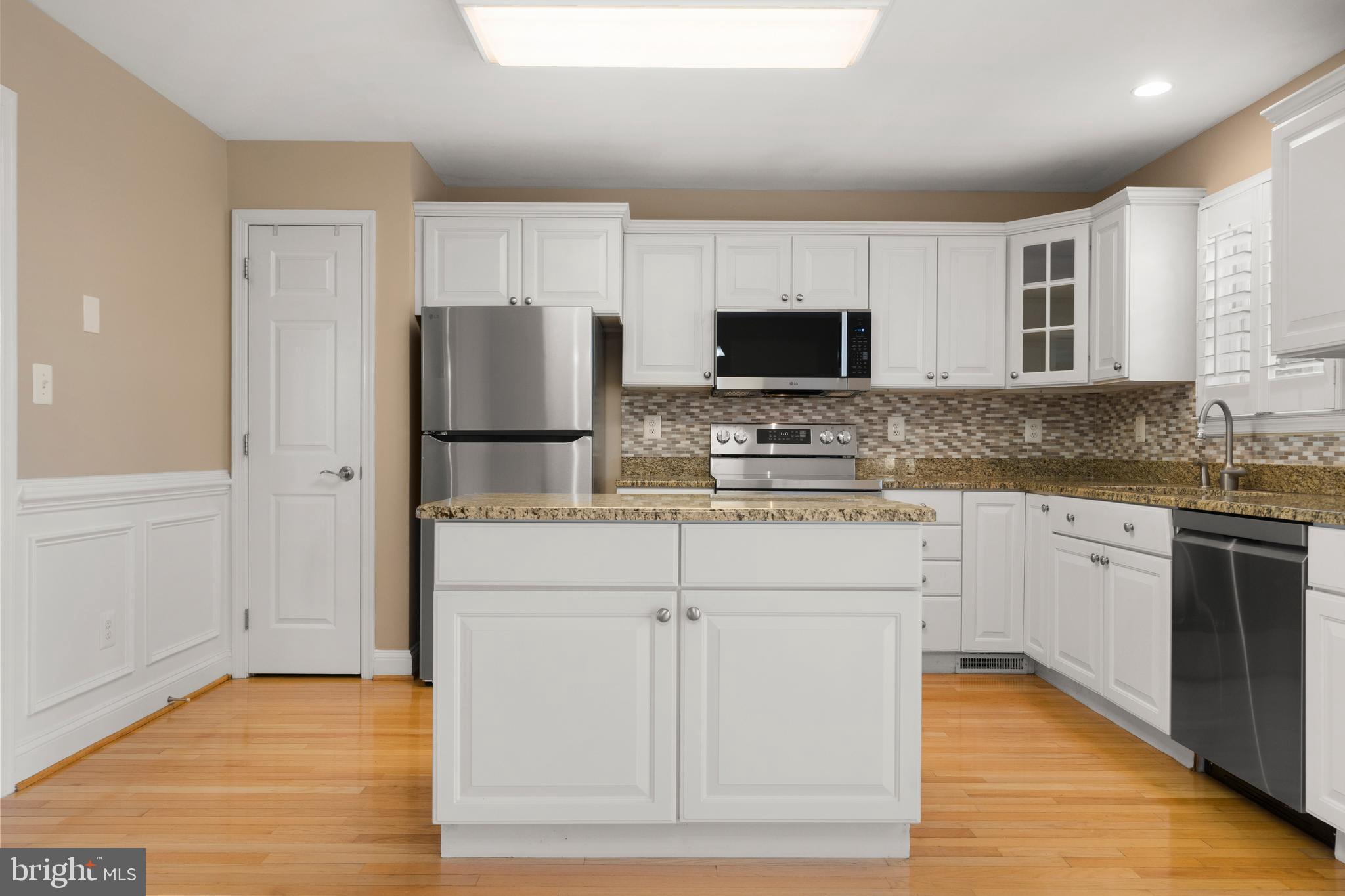 BAYCREST - Residential