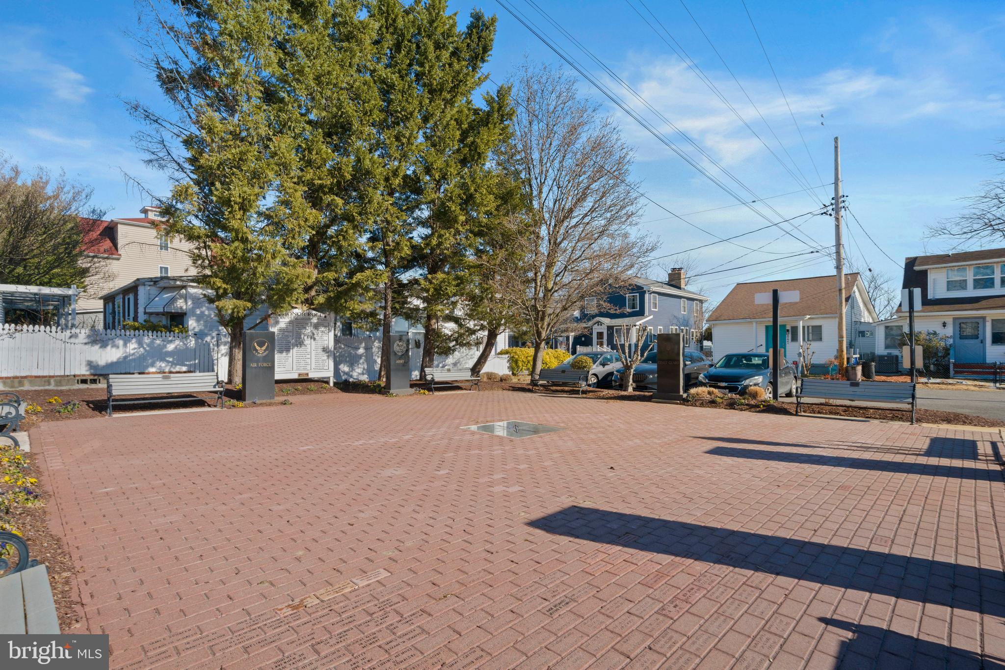 BAYCREST - Residential