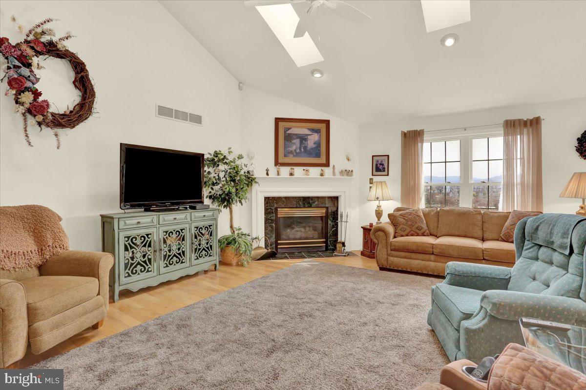 CLEARVIEW HEIGHTS - Residential