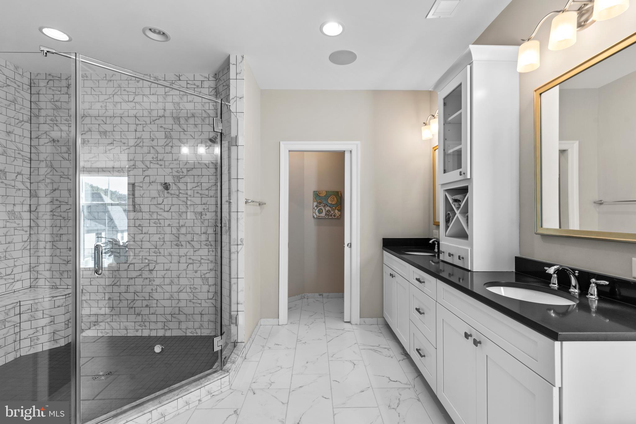 CROWN - Residential