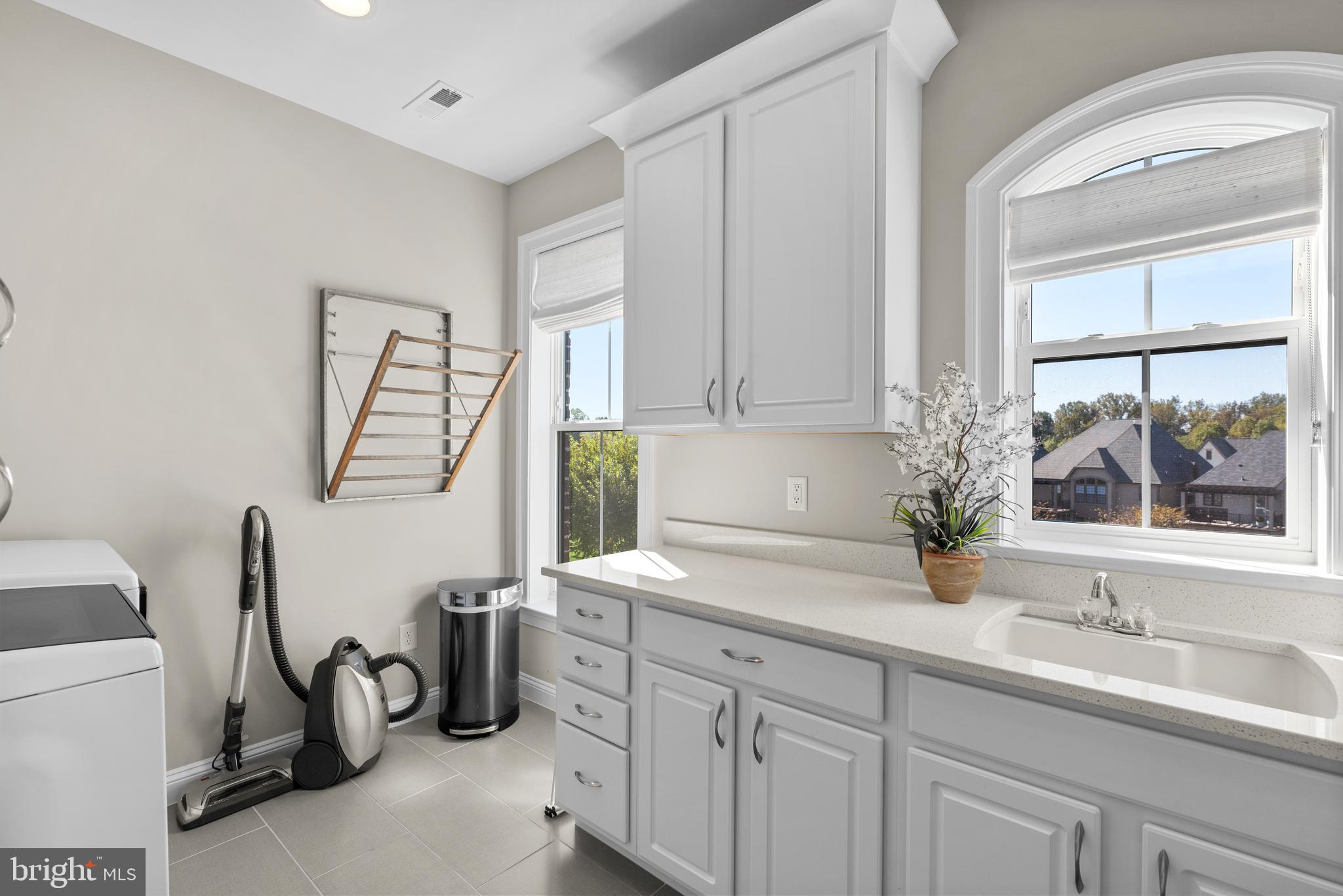 CROWN - Residential