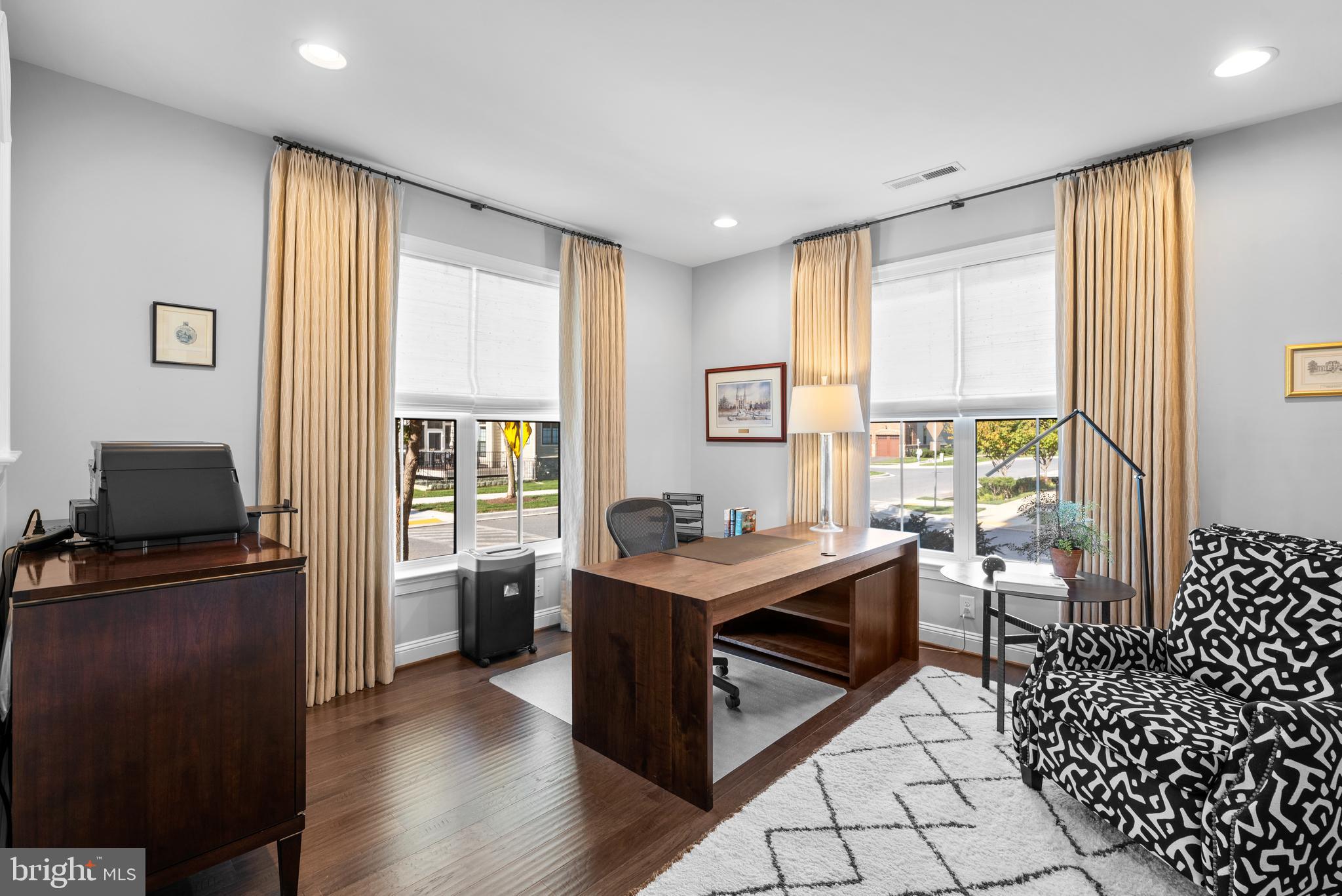 CROWN - Residential