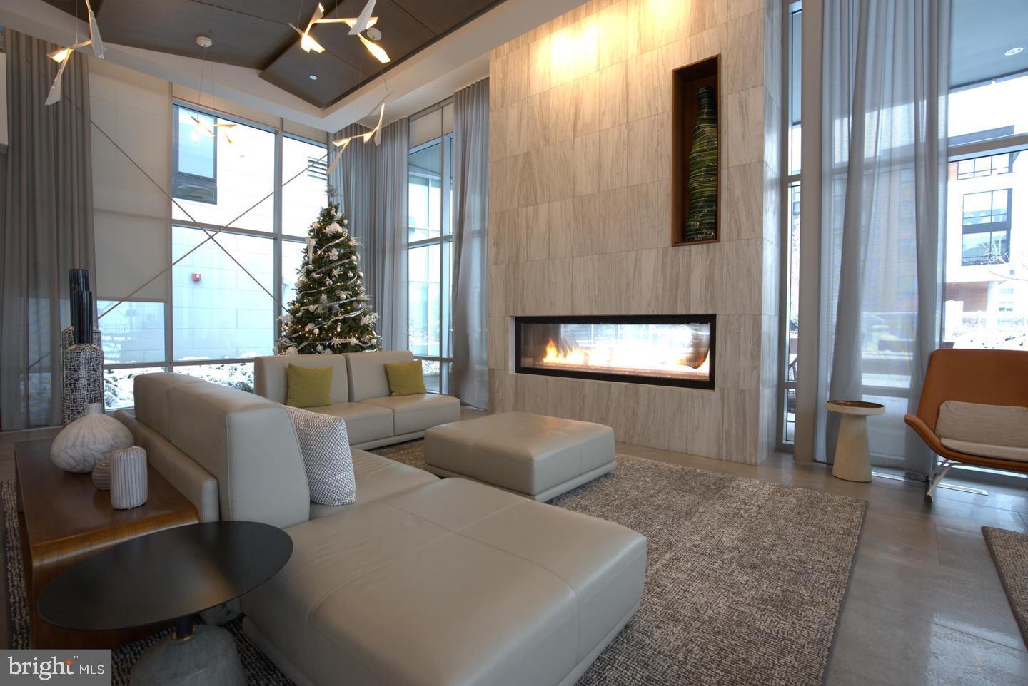 NATIONAL HARBOR - Residential