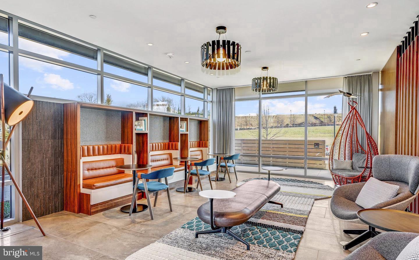 NATIONAL HARBOR - Residential