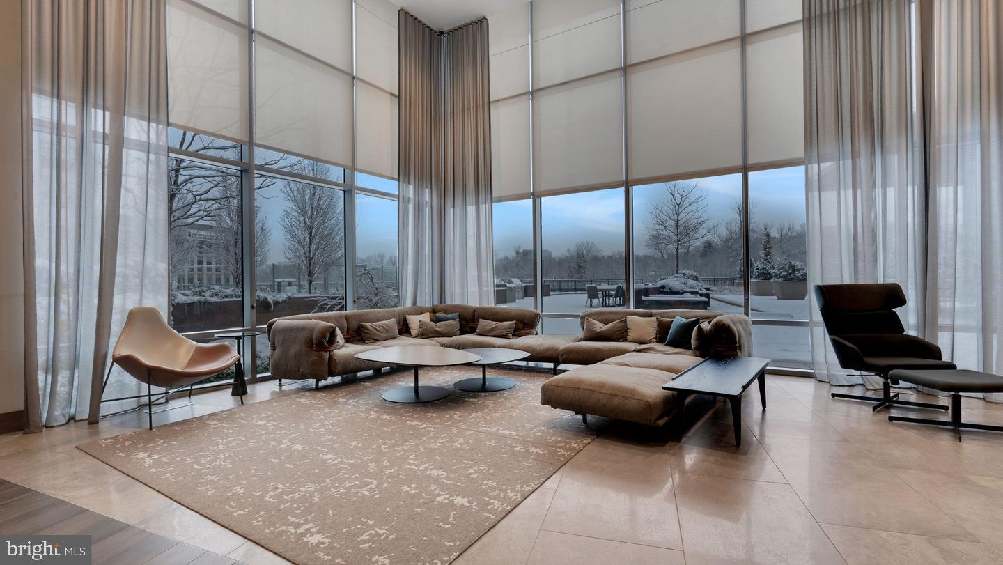 NATIONAL HARBOR - Residential