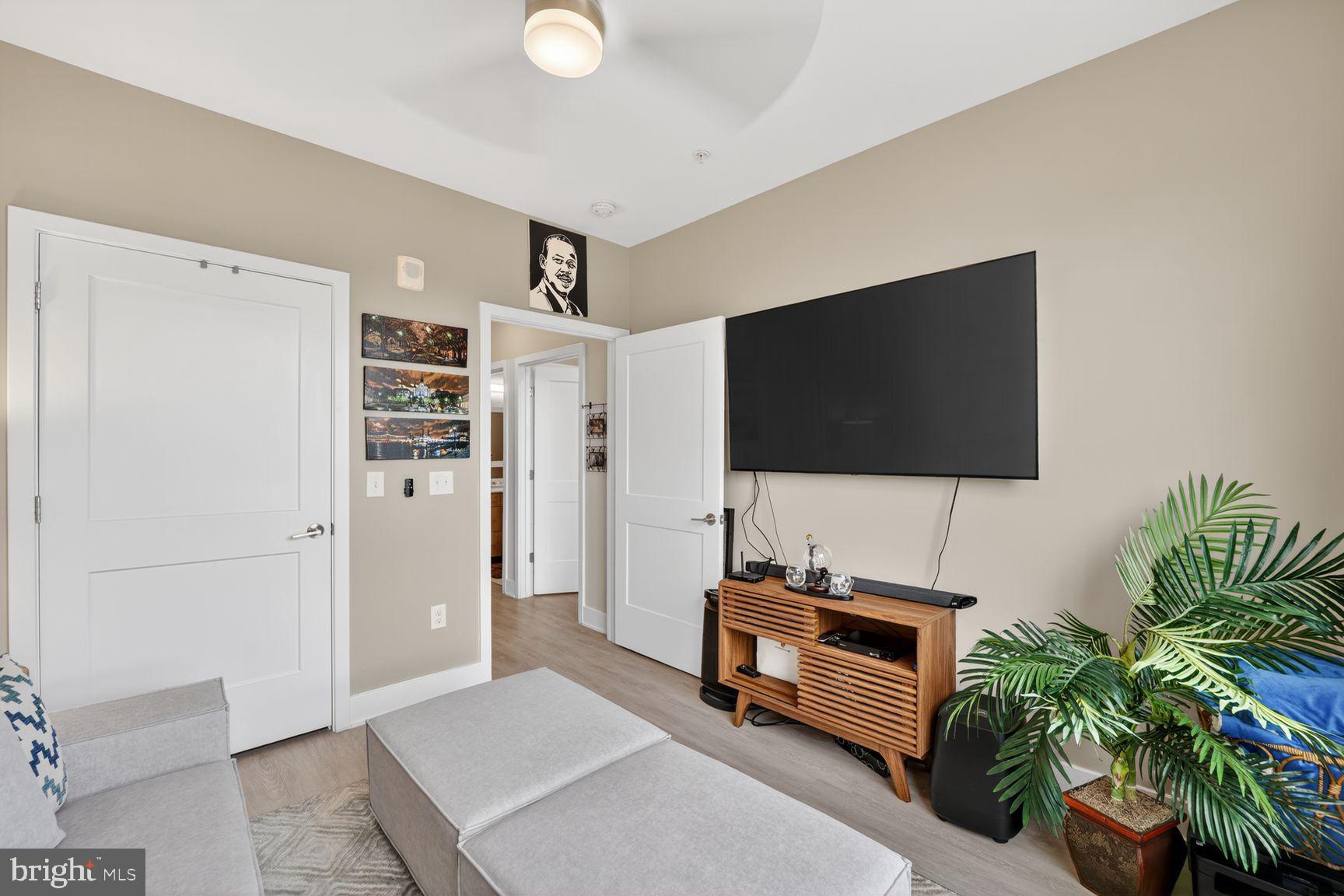 NATIONAL HARBOR - Residential