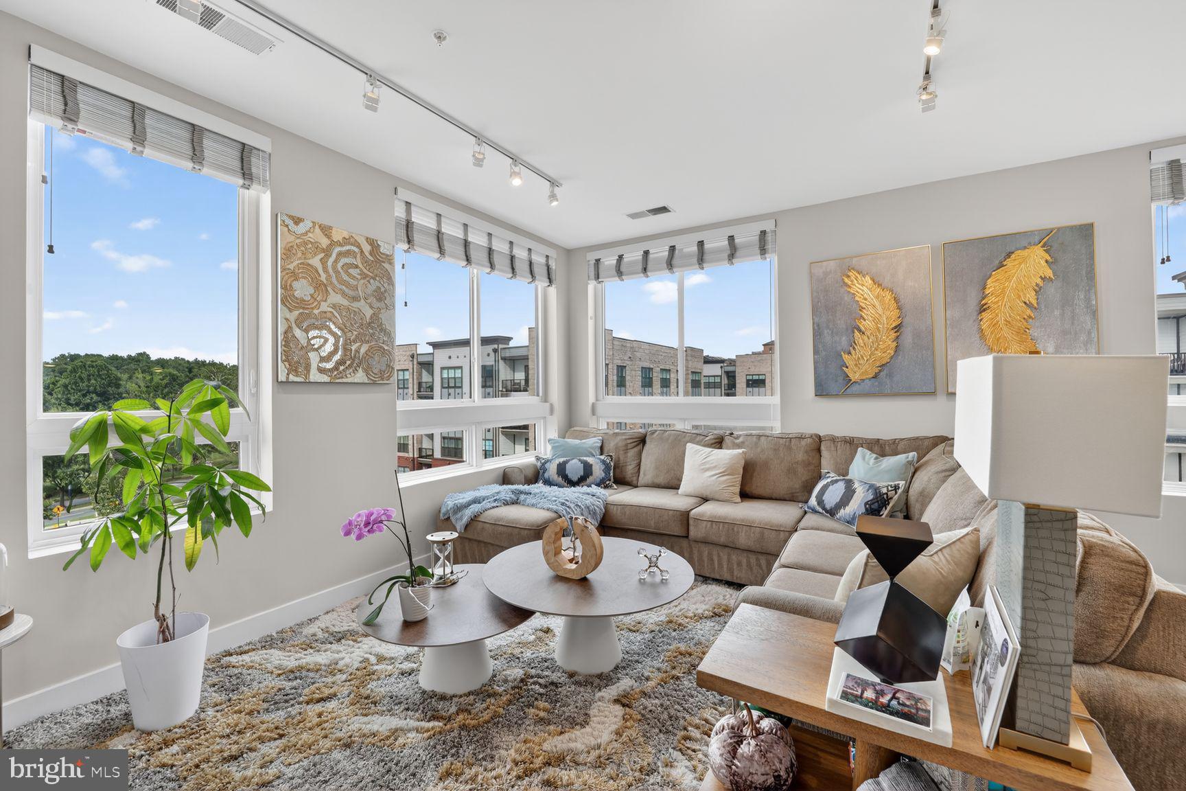 NATIONAL HARBOR - Residential
