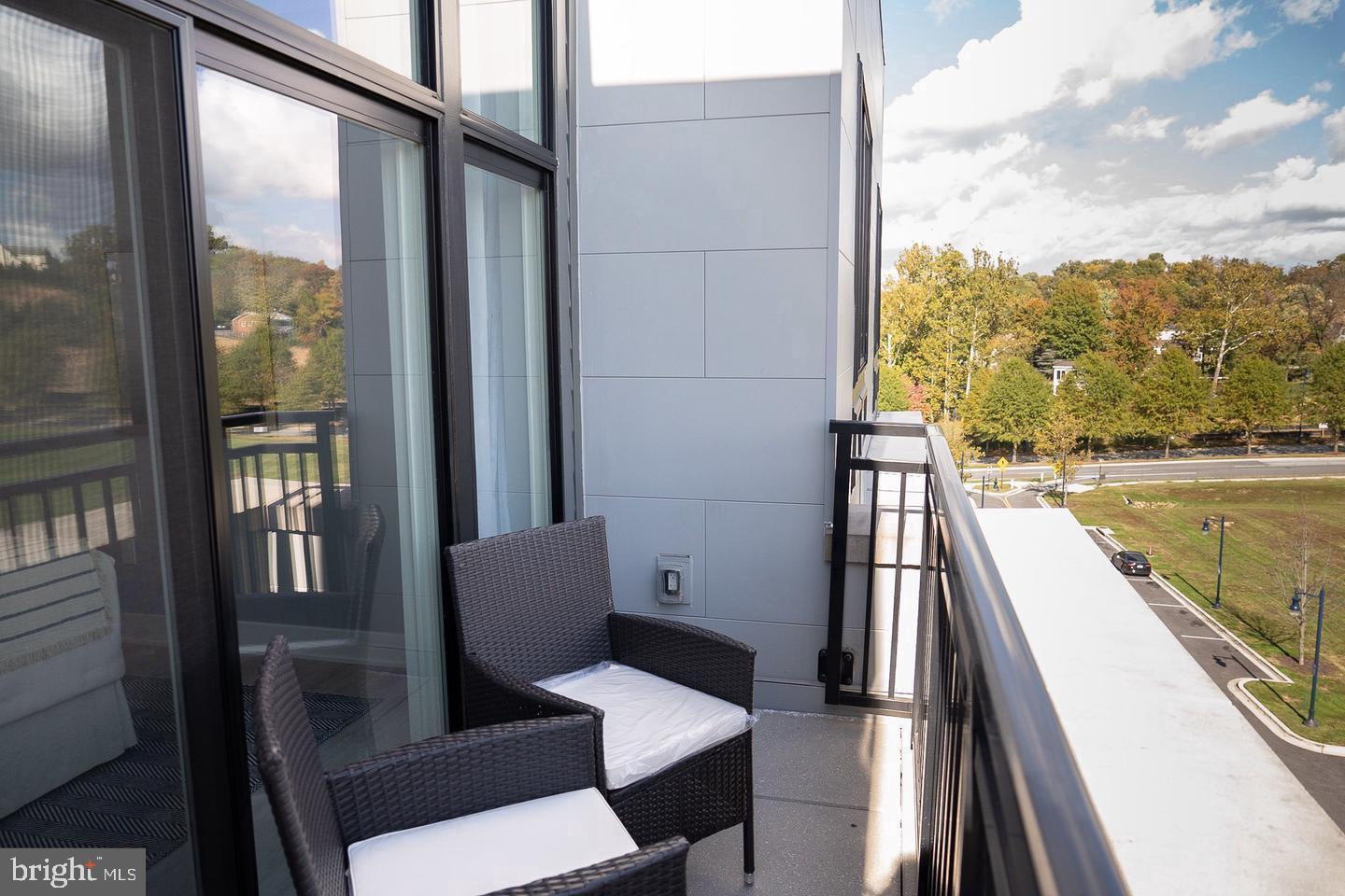 NATIONAL HARBOR - Residential
