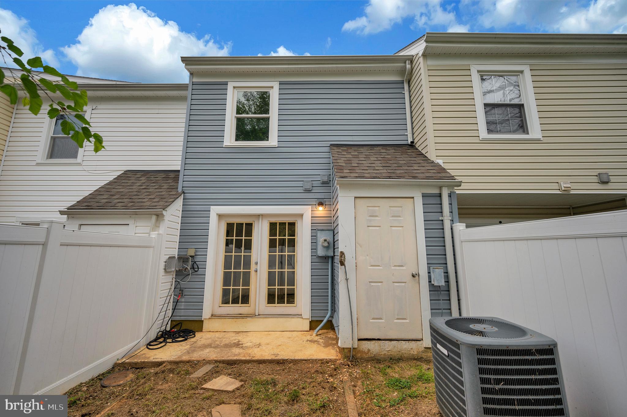 STAFFORD MEADOWS - Residential