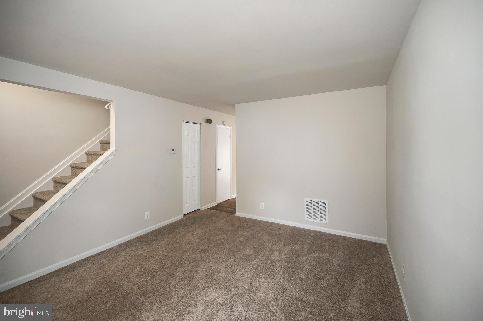 STAFFORD MEADOWS - Residential