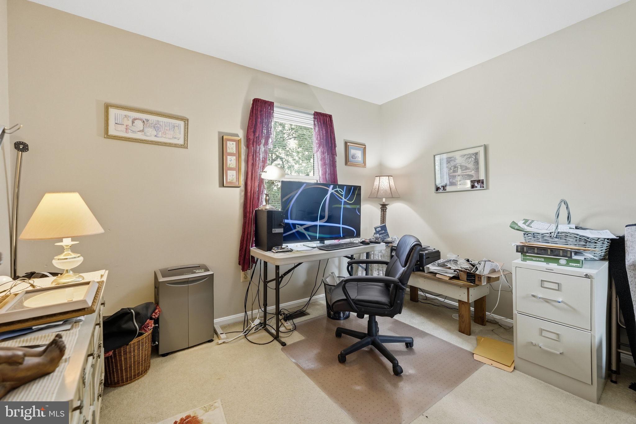 COUNTRY PLACE - Residential