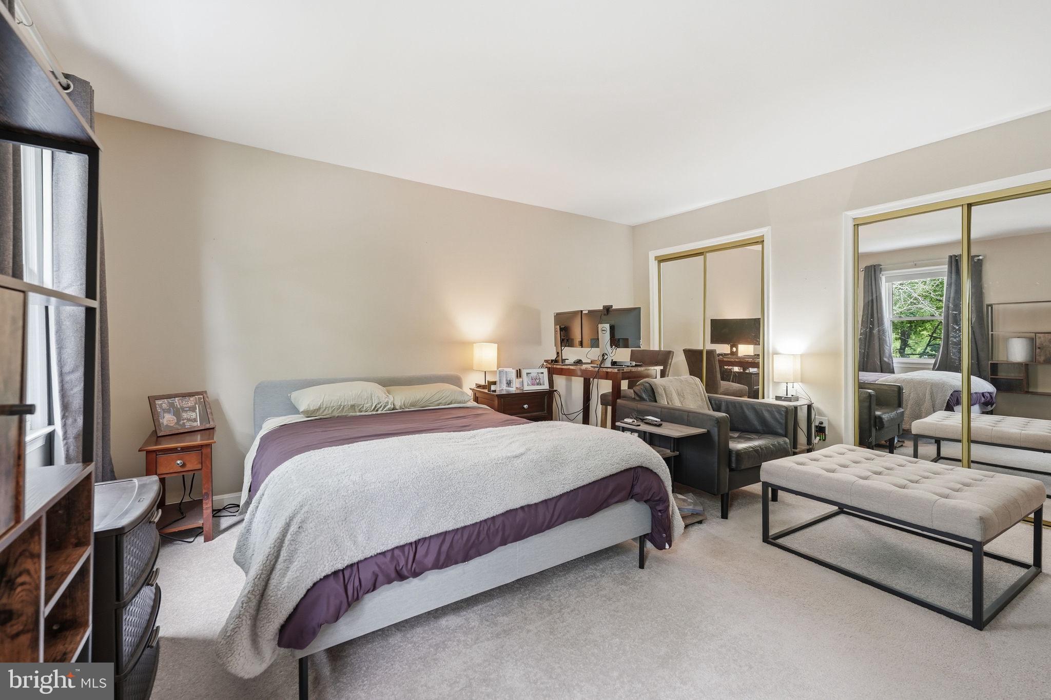 COUNTRY PLACE - Residential