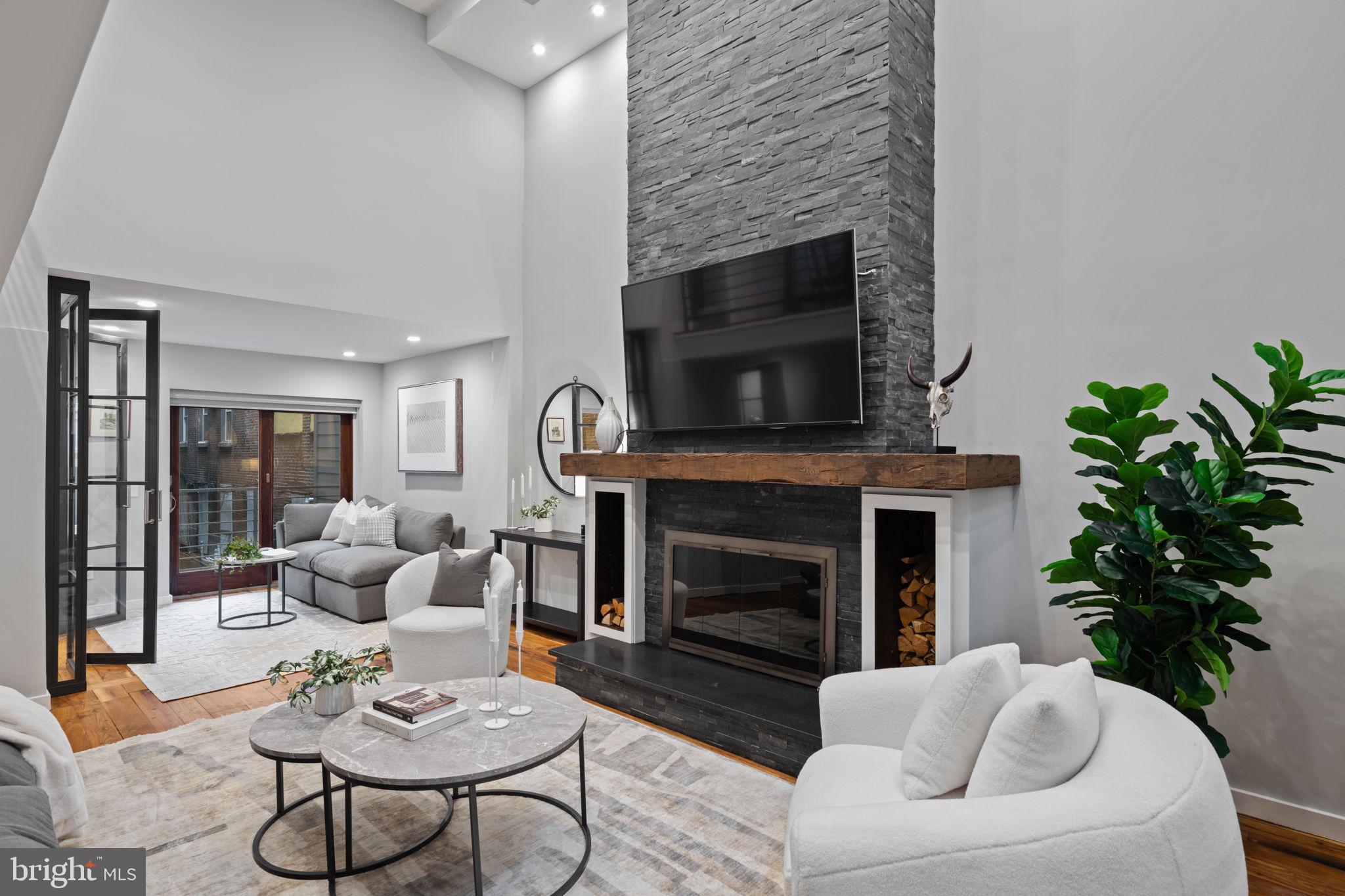 CENTER CITY - Residential
