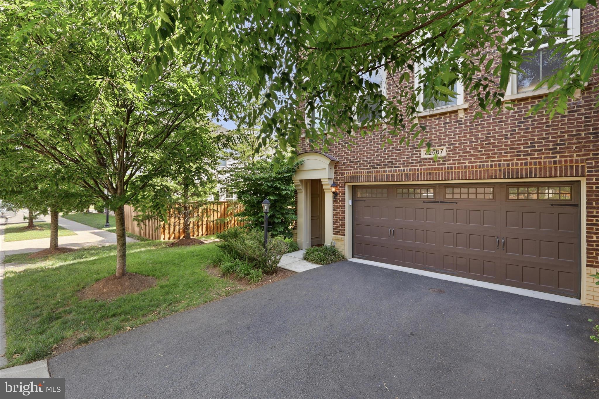 BRAMBLETON - Residential