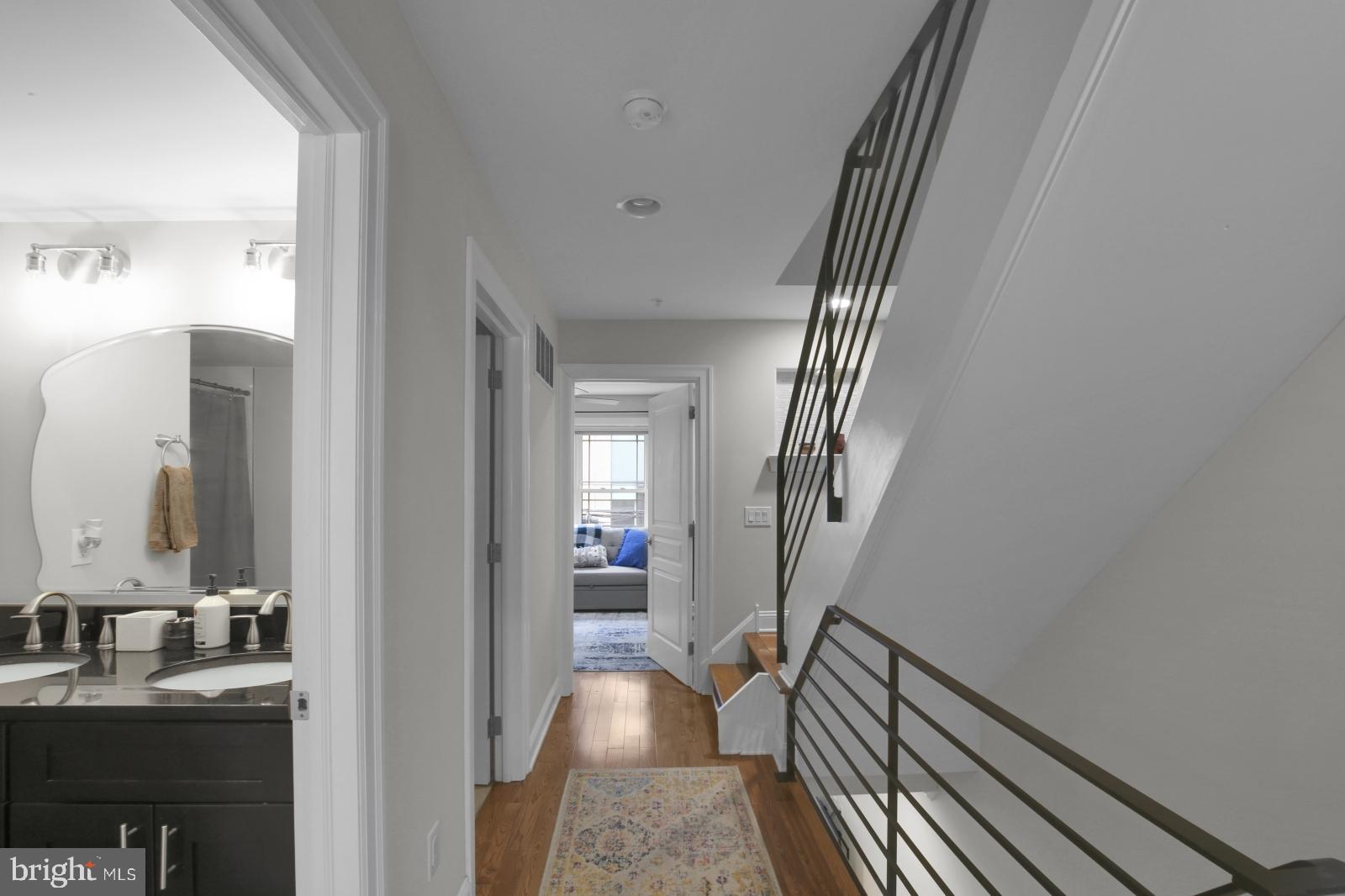 OLDE KENSINGTON - Residential Lease