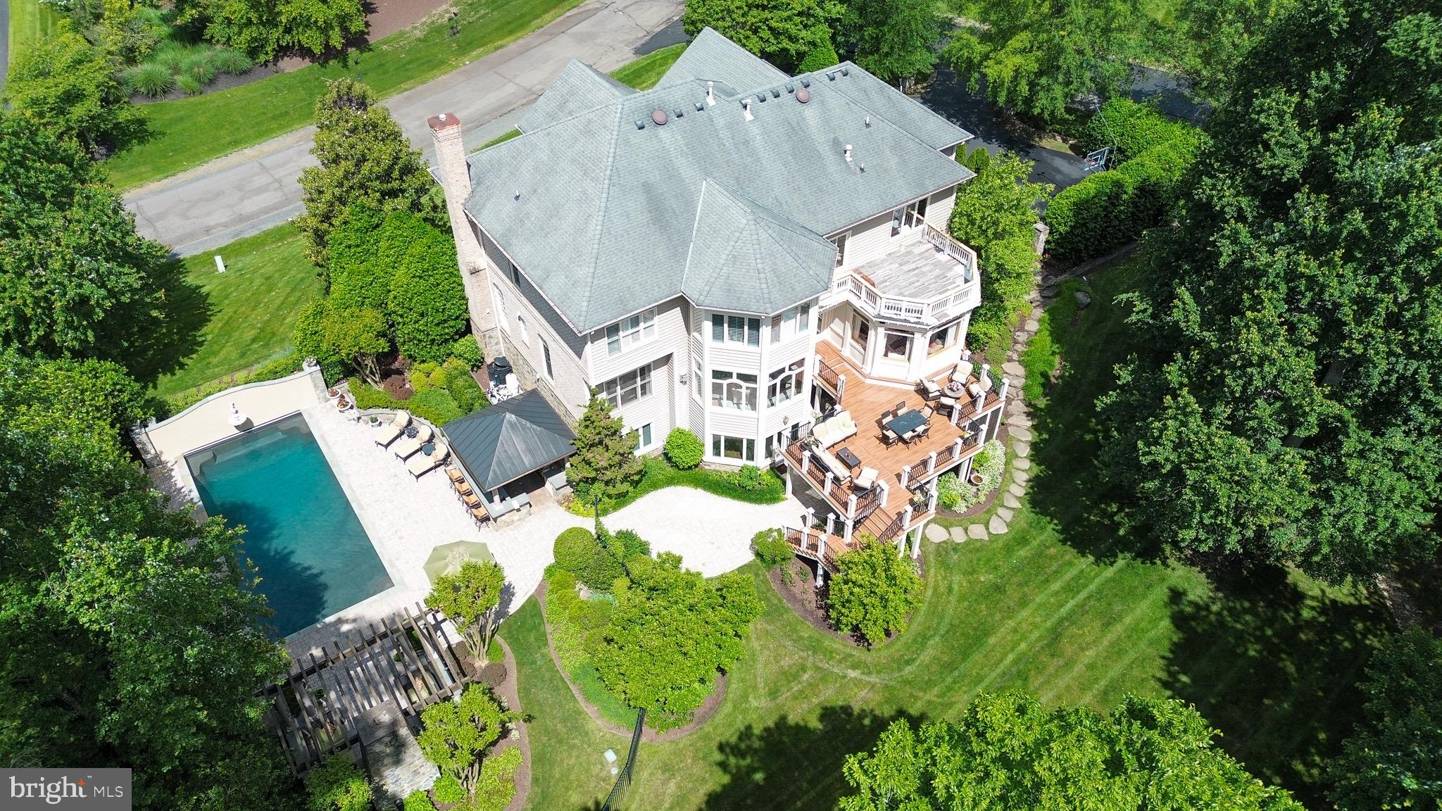 ESTATES OF LONGWOOD - Residential