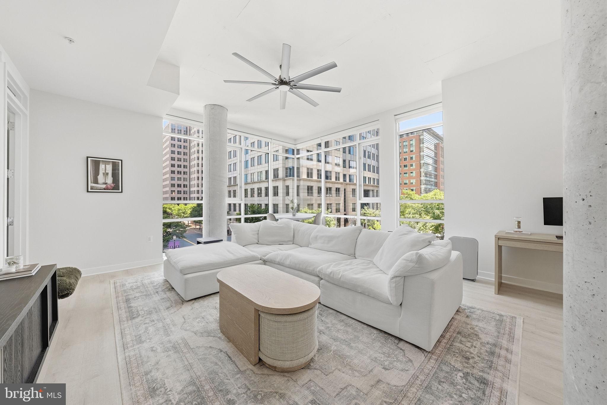 RESTON TOWN CENTER - Residential