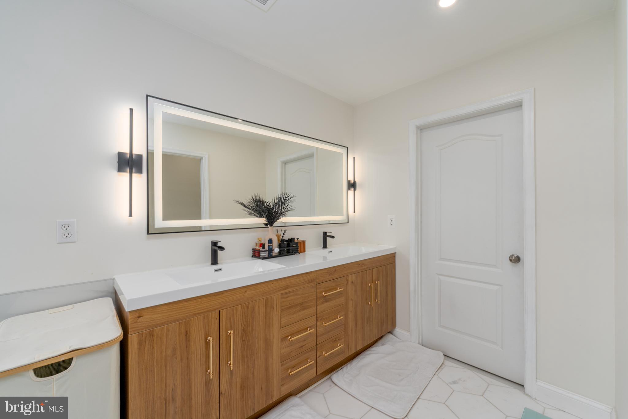 FIELDSTONE PRESERVE - Residential