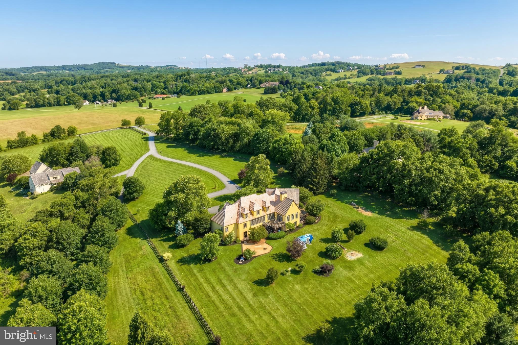 LAUXMONT FARMS - Residential