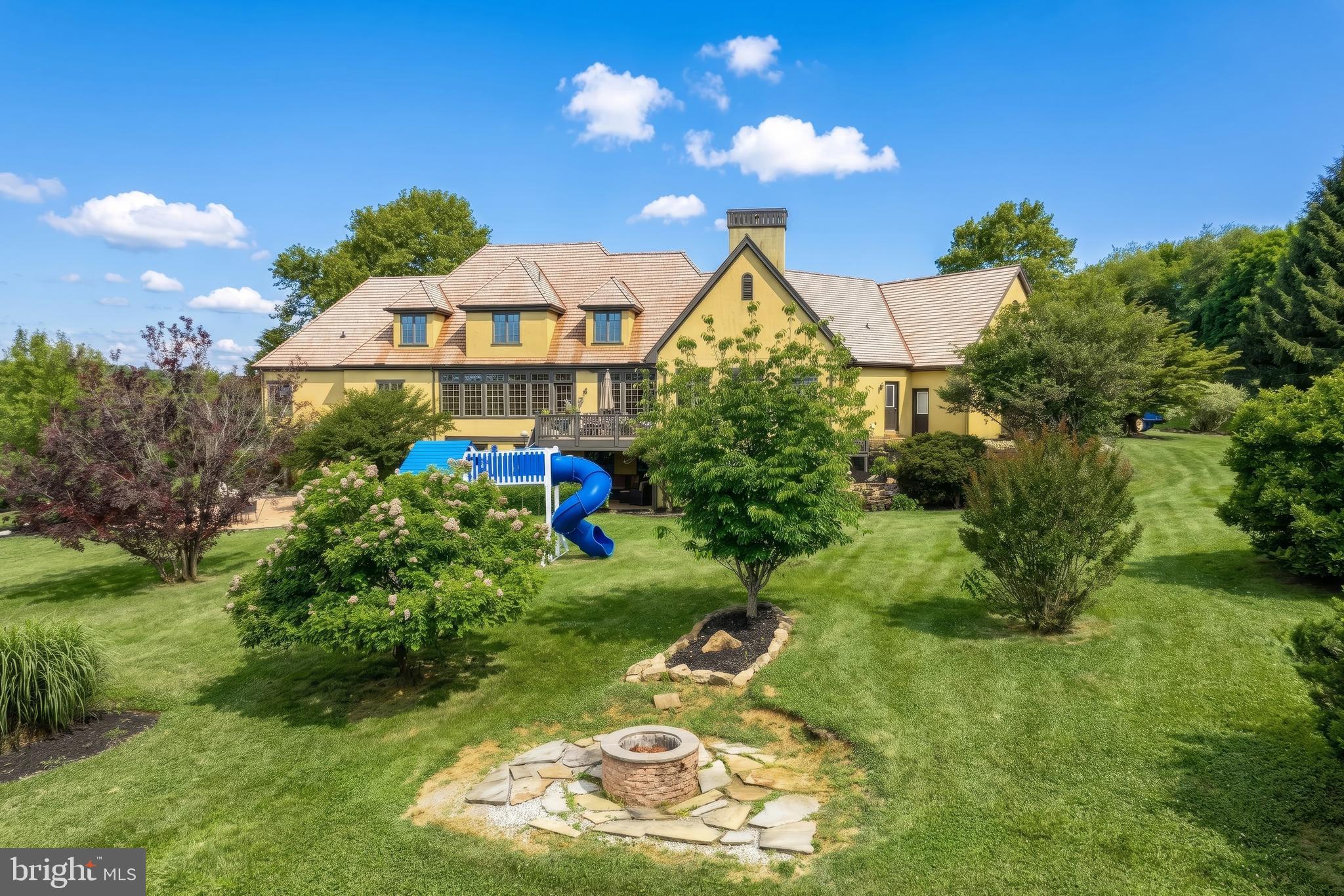 LAUXMONT FARMS - Residential