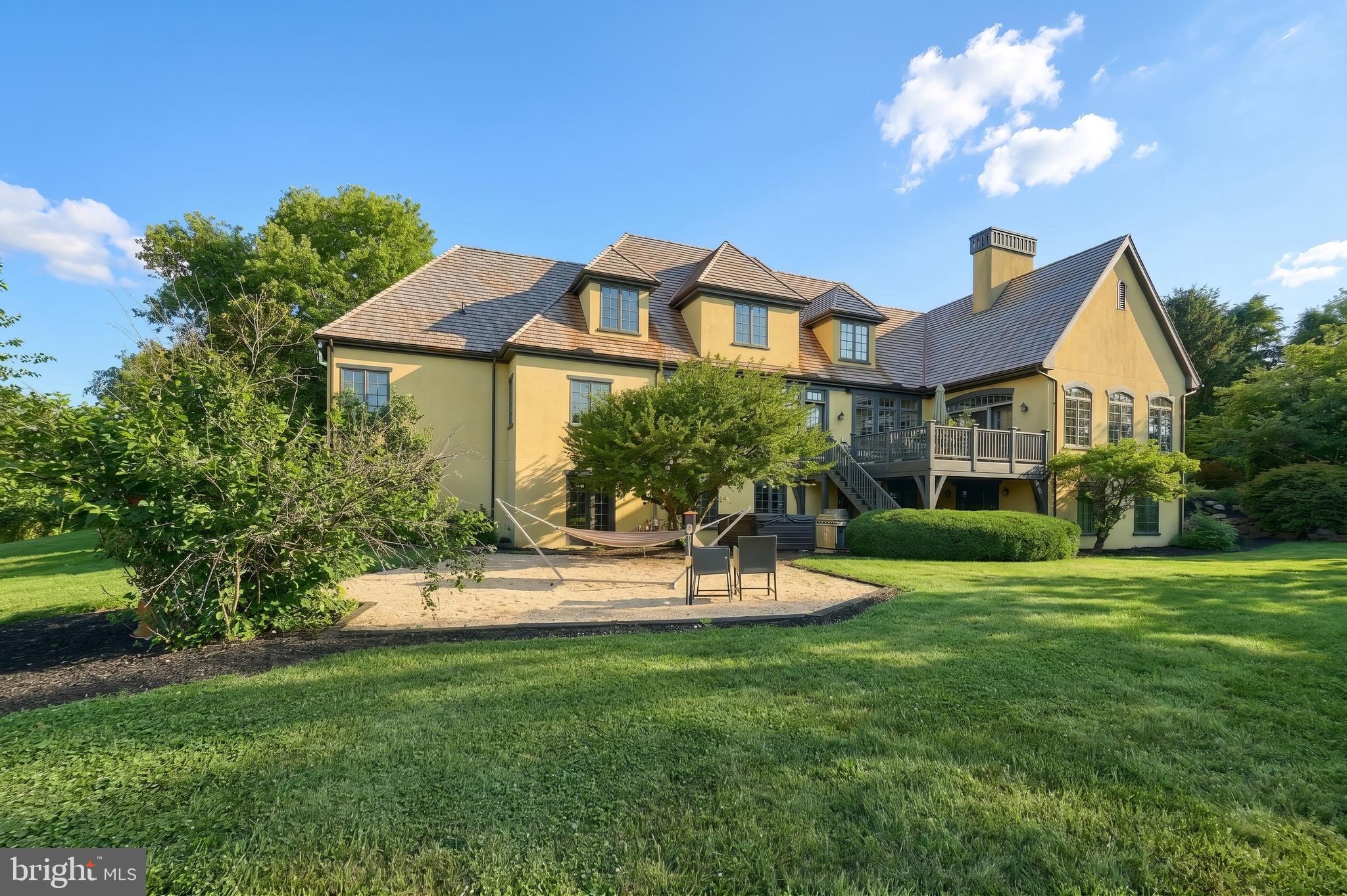 LAUXMONT FARMS - Residential