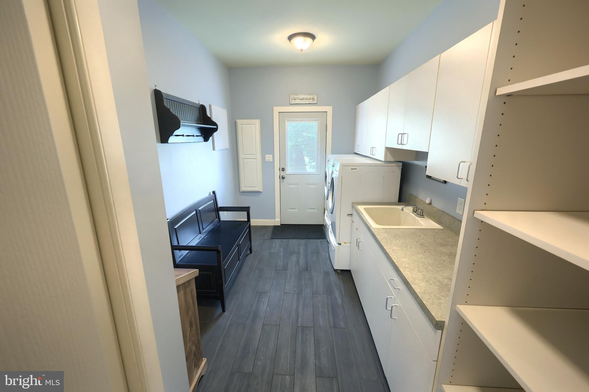 LAUXMONT FARMS - Residential