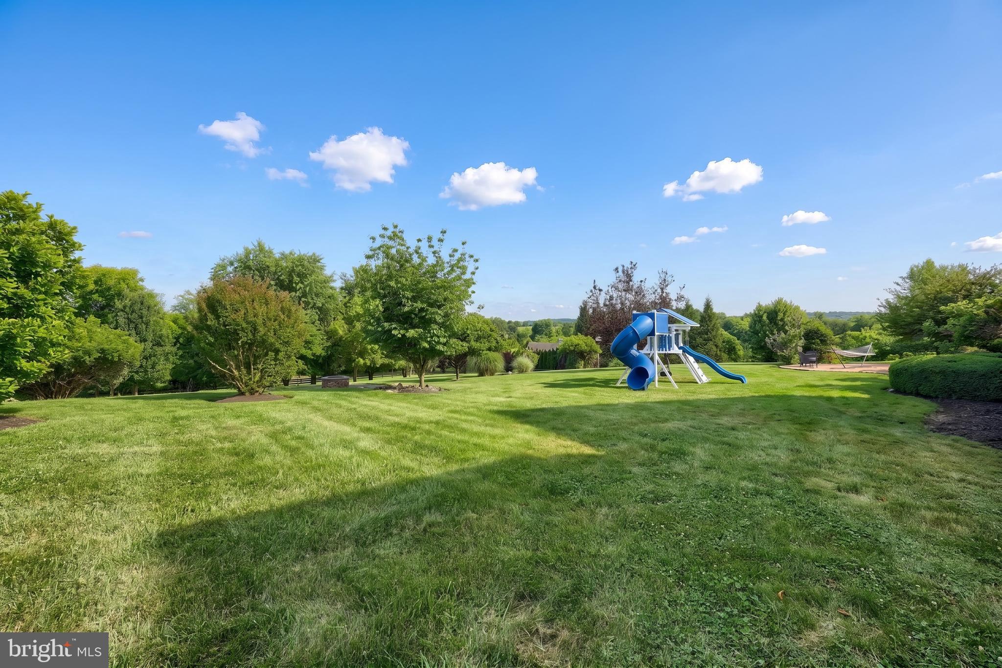 LAUXMONT FARMS - Residential