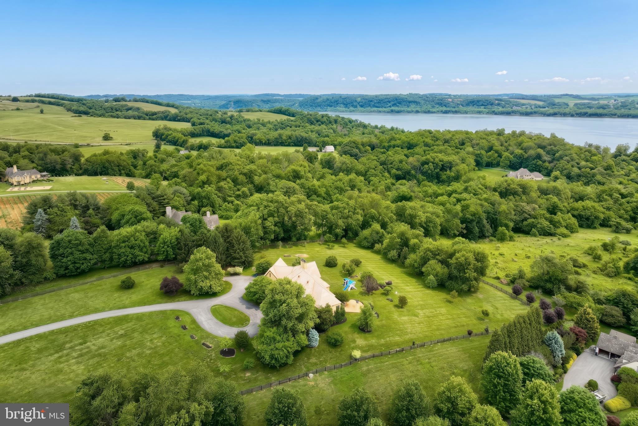 LAUXMONT FARMS - Residential