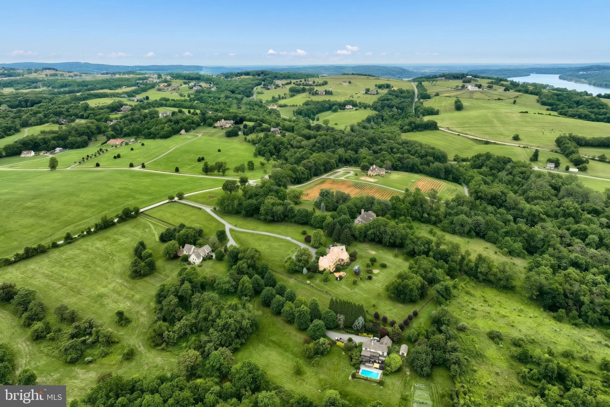 LAUXMONT FARMS - Residential
