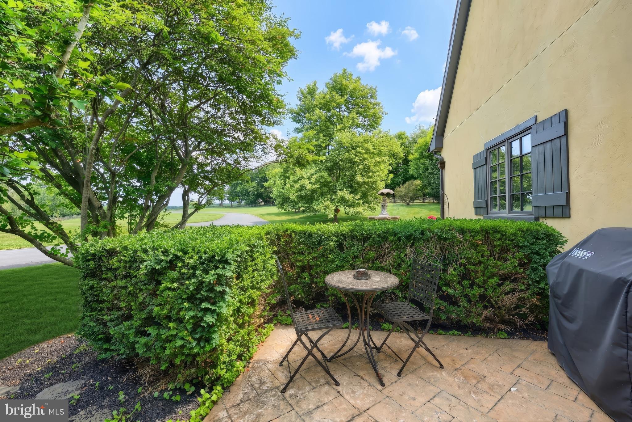 LAUXMONT FARMS - Residential