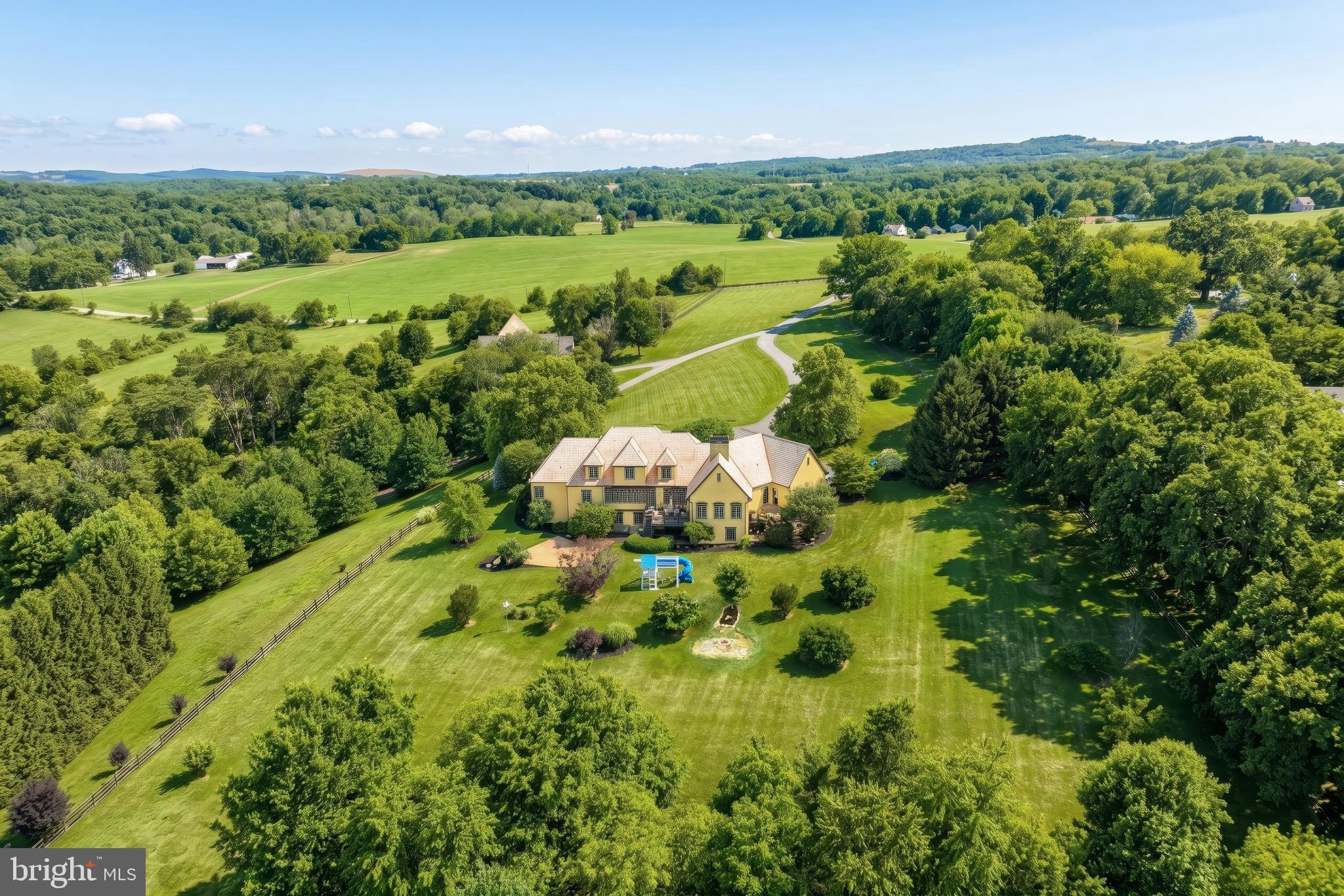 LAUXMONT FARMS - Residential