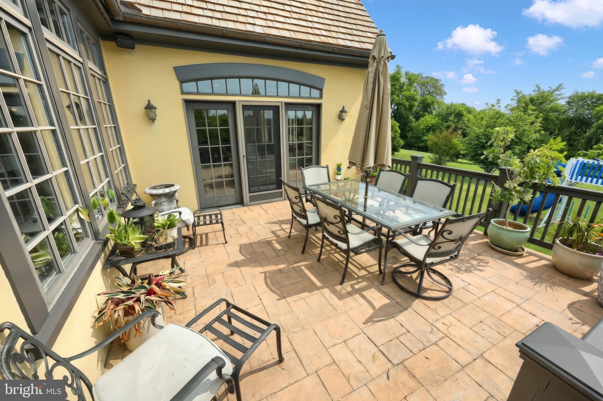 LAUXMONT FARMS - Residential