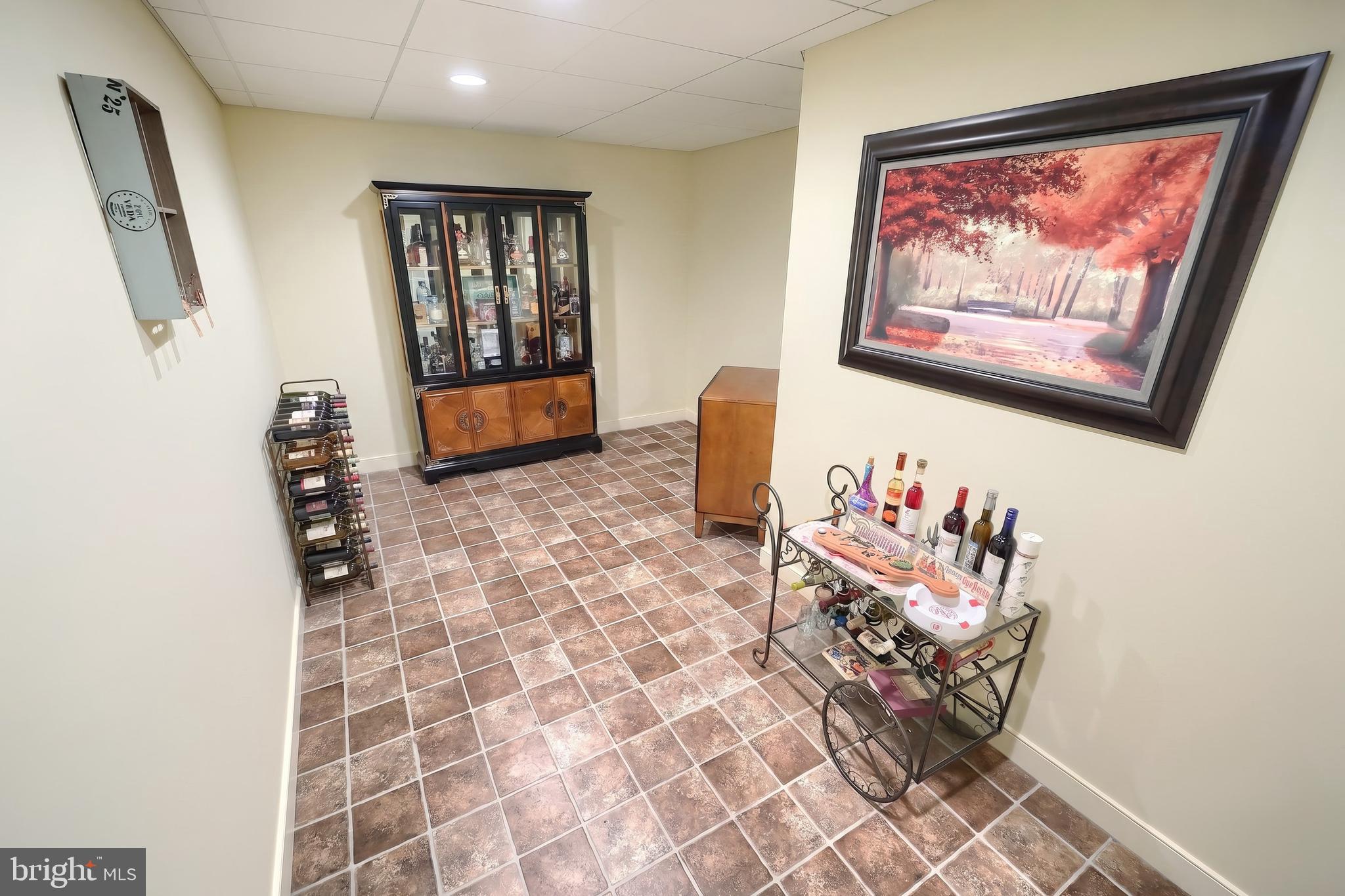 LAUXMONT FARMS - Residential