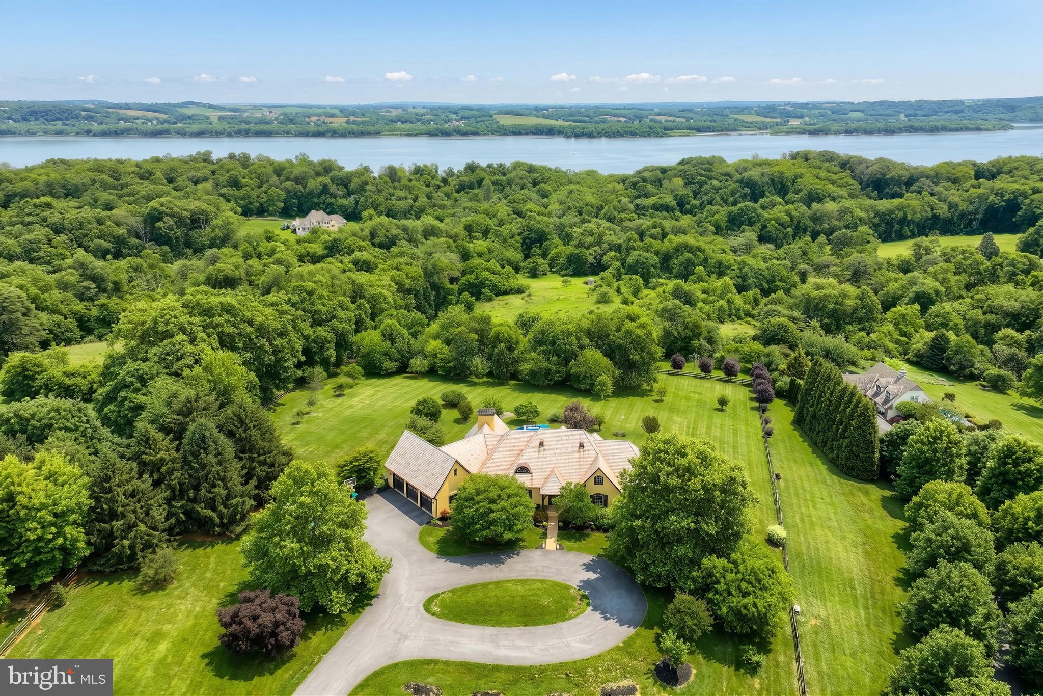 LAUXMONT FARMS - Residential