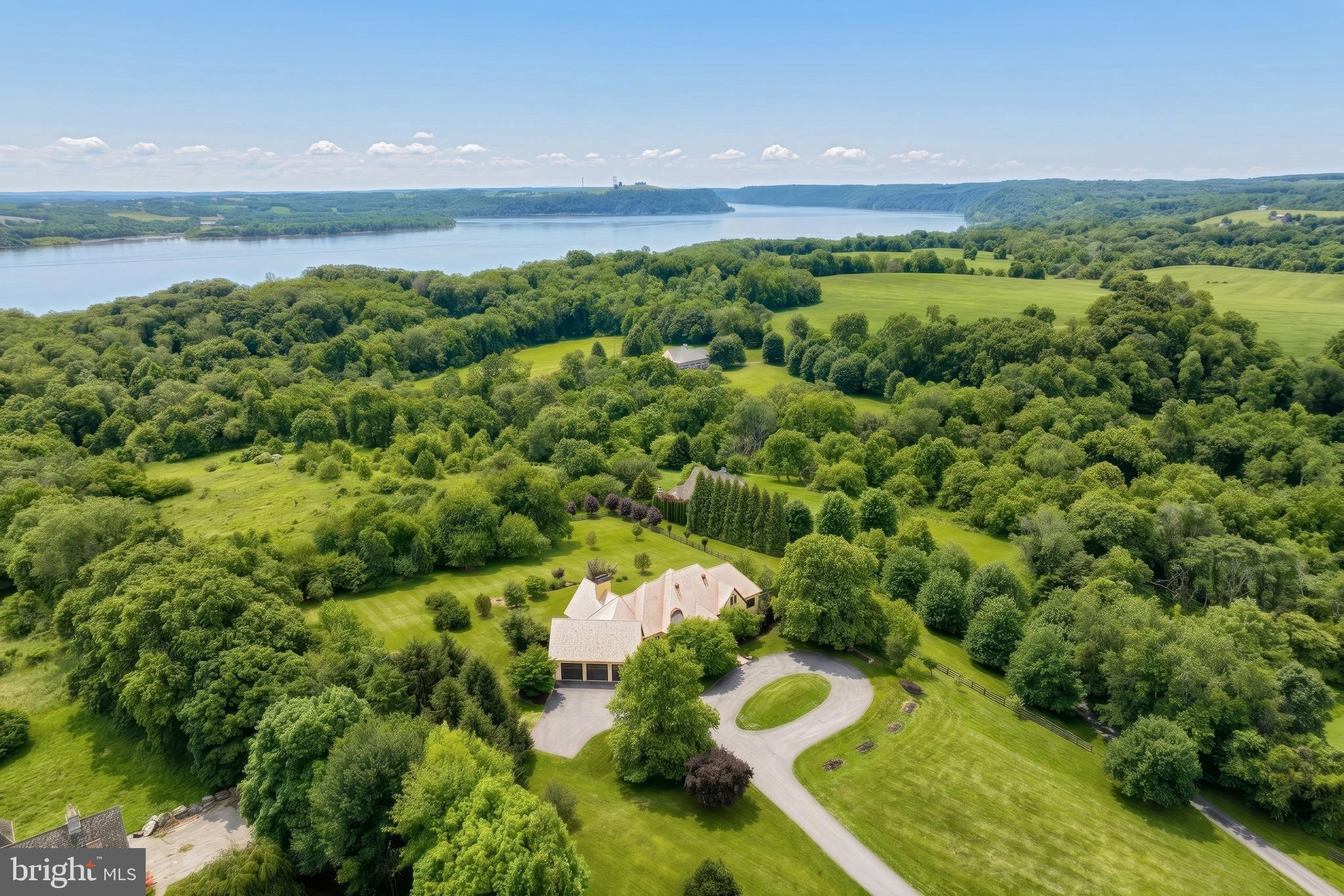 LAUXMONT FARMS - Residential