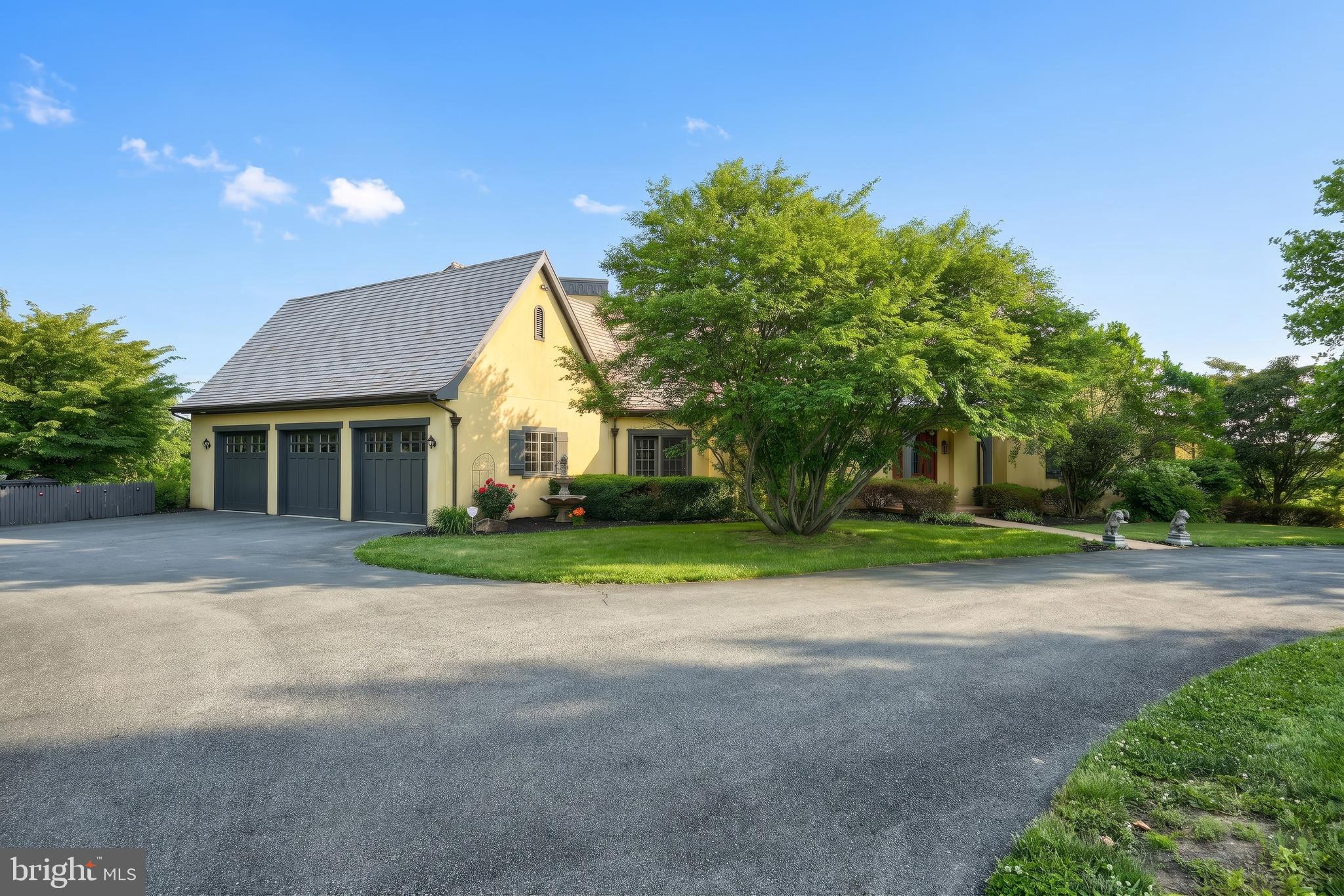 LAUXMONT FARMS - Residential