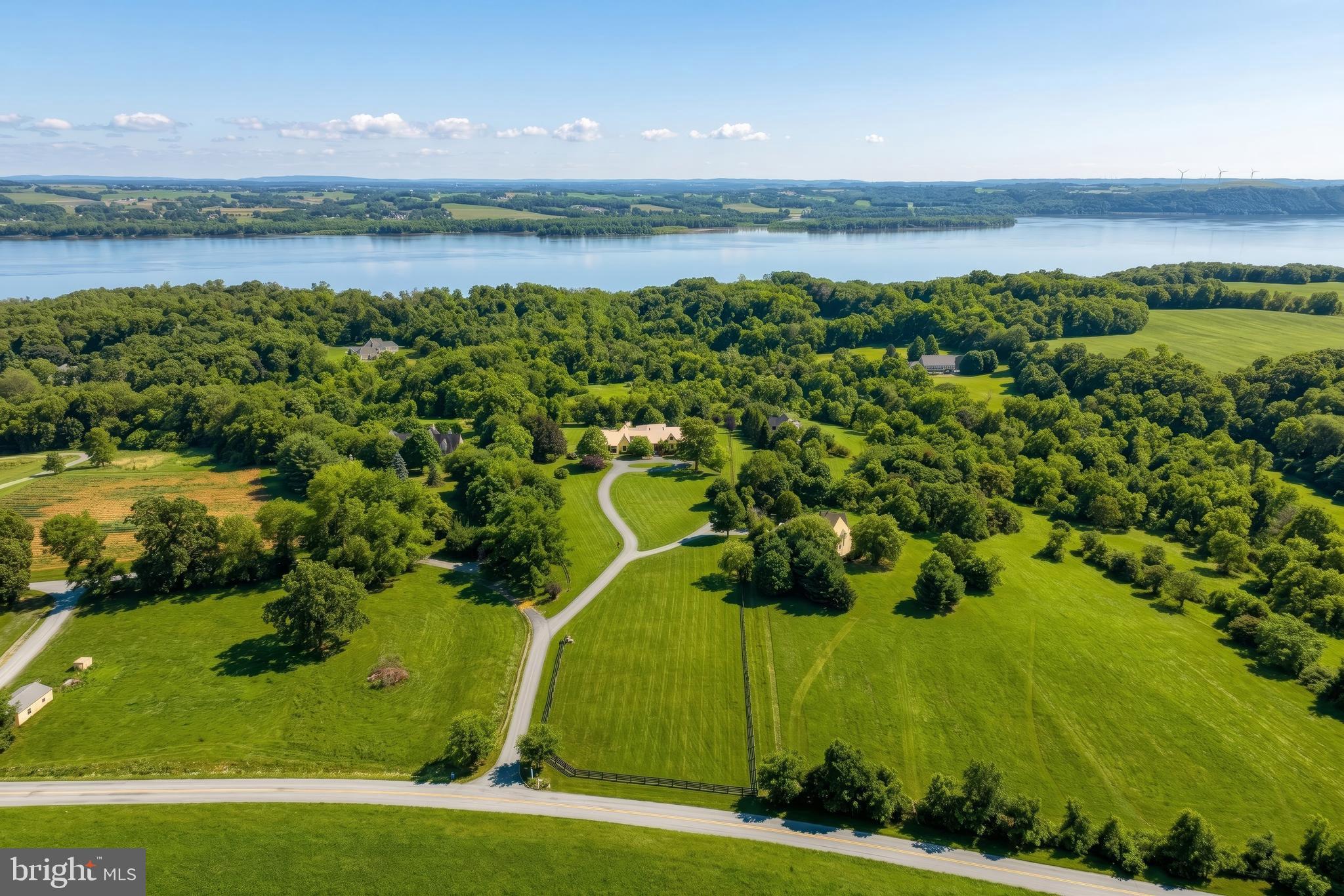 LAUXMONT FARMS - Residential