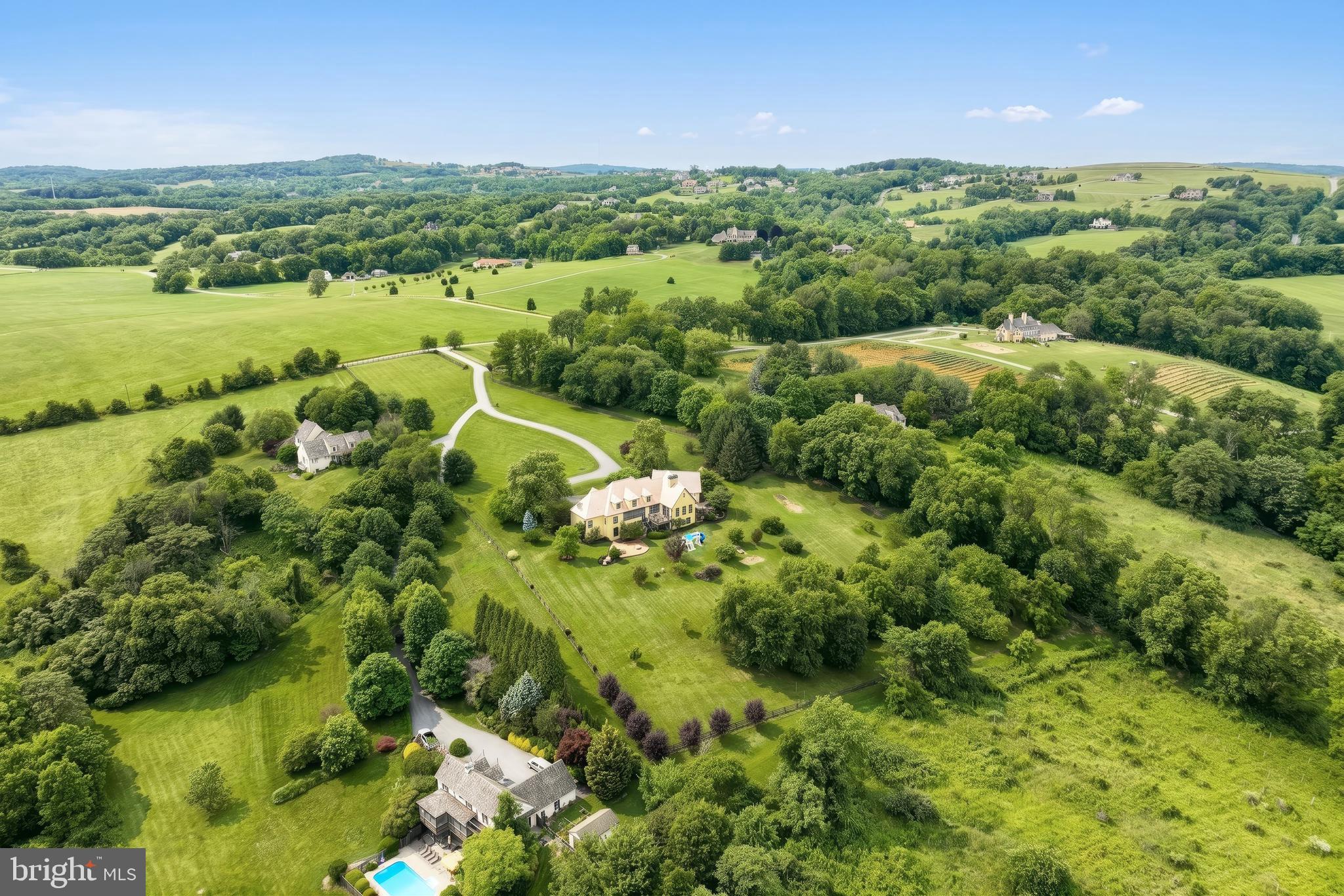 LAUXMONT FARMS - Residential