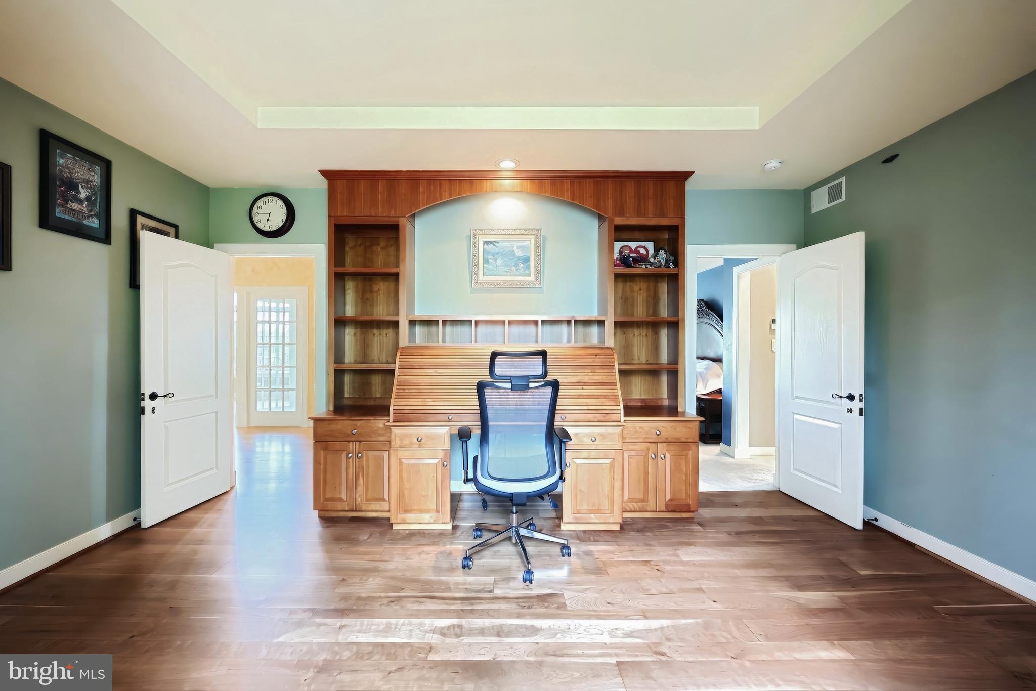 LAUXMONT FARMS - Residential